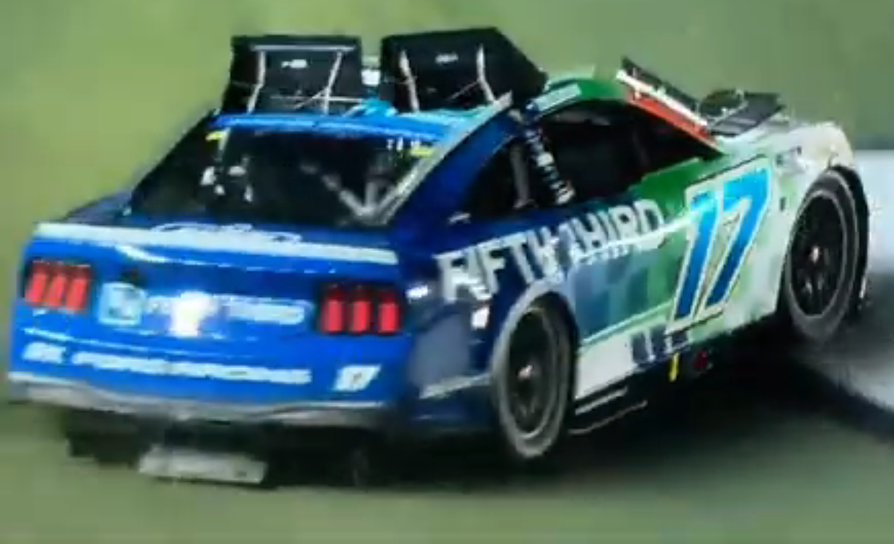 CUP: Chris Buescher unable to gain any positions despite quick return from Stage 1 ending accident