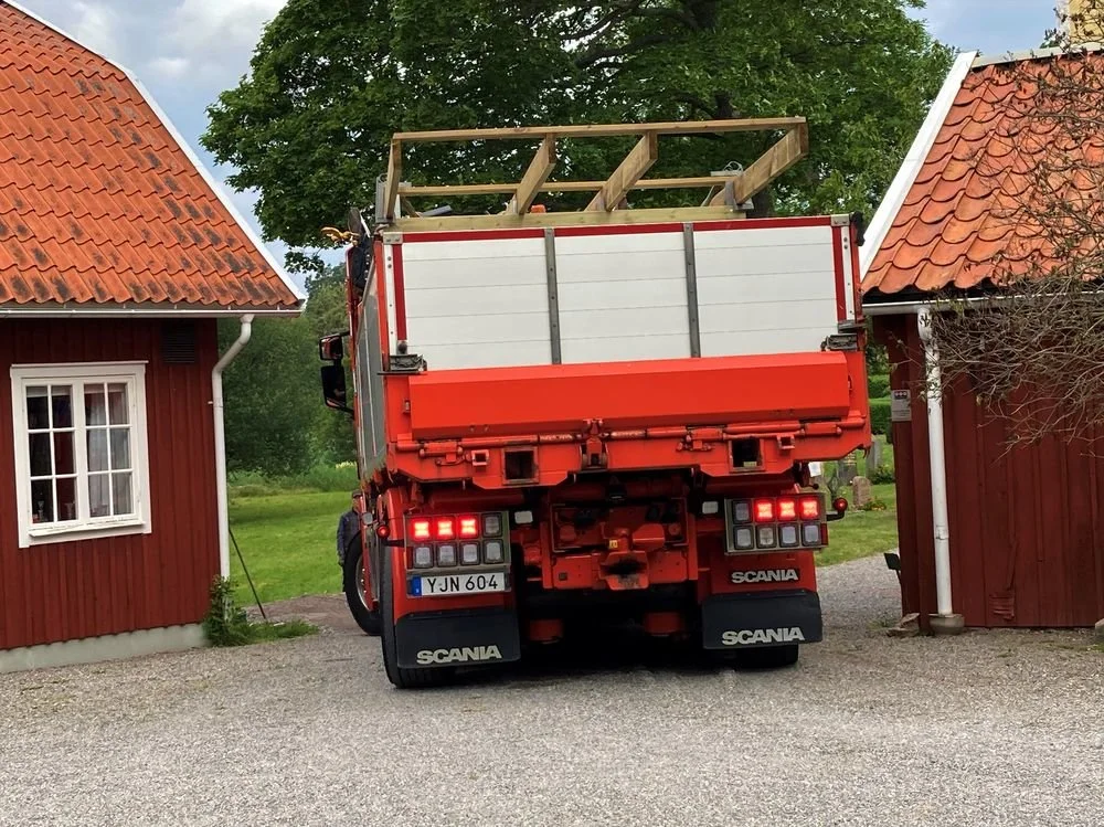 Kranbil med flytbrygga