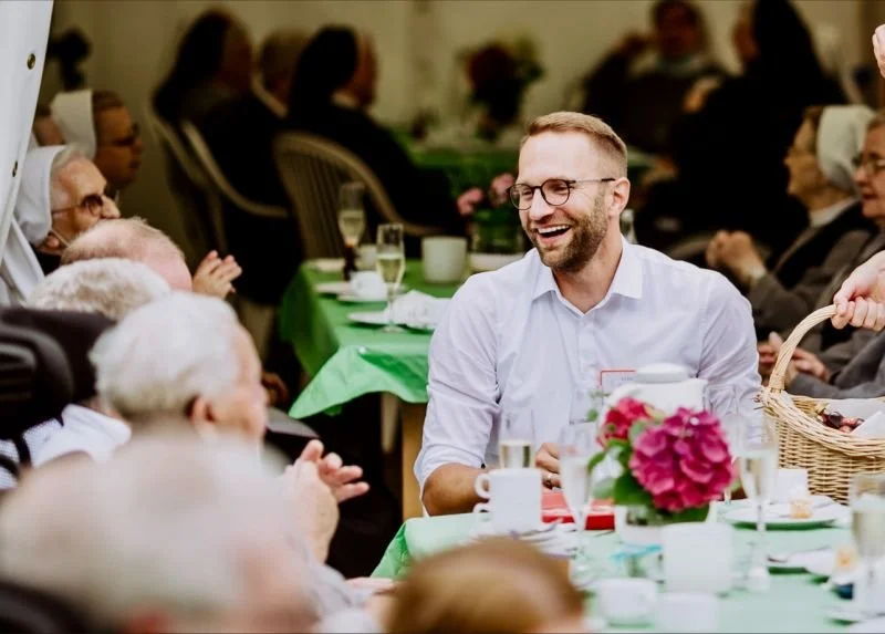 Pflege: Der Unterschied zwischen Geld und Wert