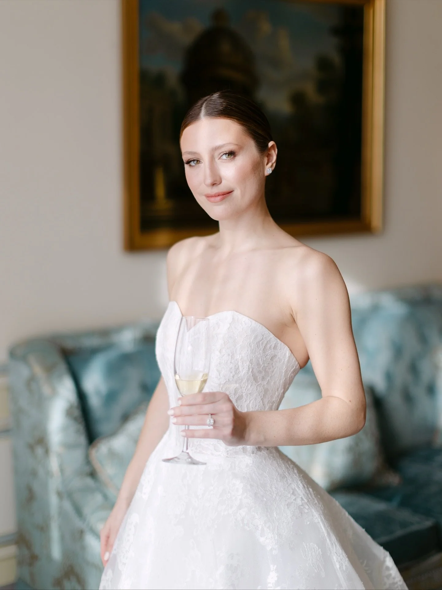 Getting ready at the Ritz, what an exceptional way of starting your fairytale wedding in Paris ✨

I had the chance to second shoot this beautiful wedding for my talented mentor @marioncophotography 

Venue @ritzparis
Floral designer @gilles.pothier
B