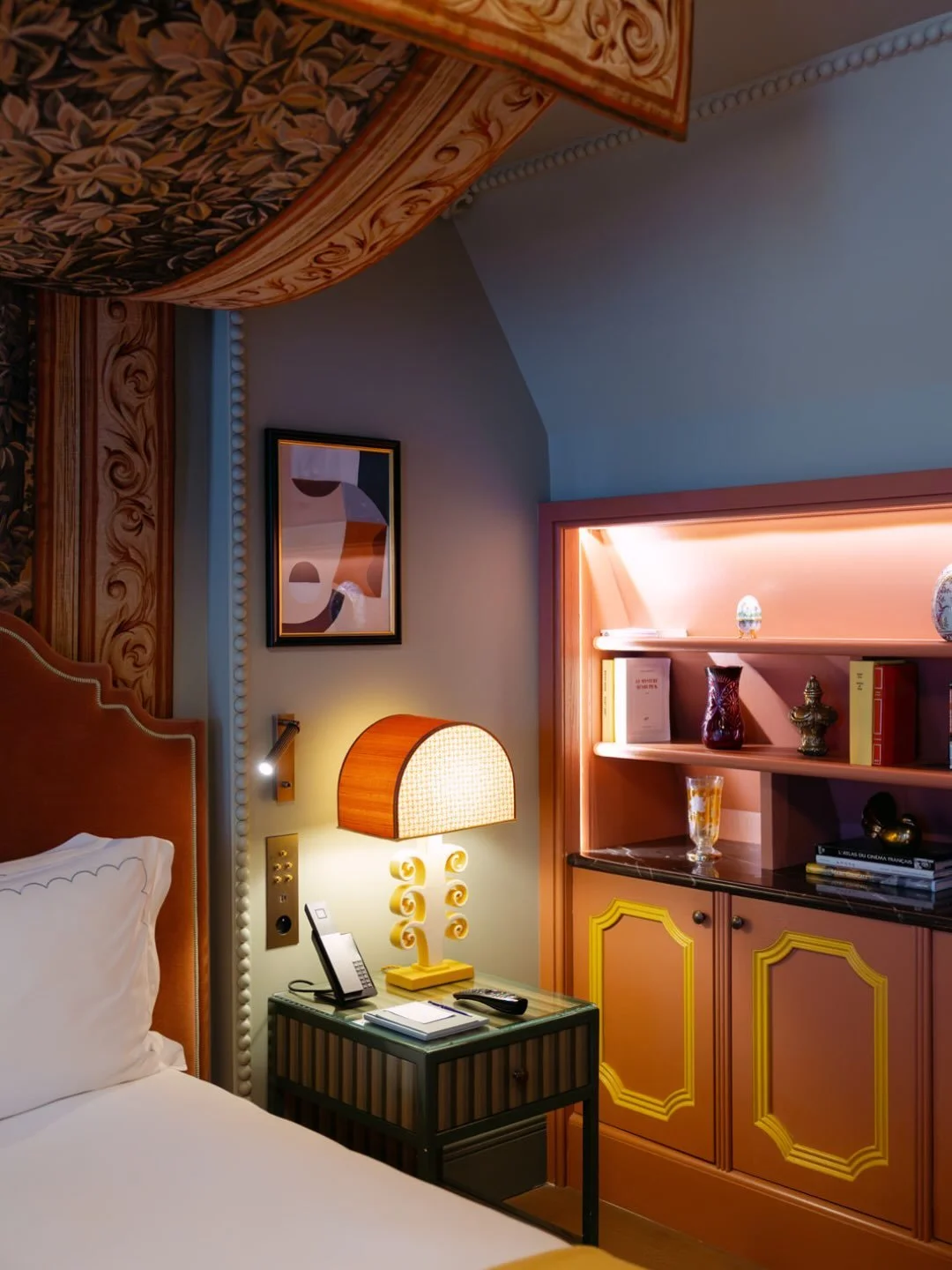 A little glimpse inside Le Grand Mazarin, one of Paris&rsquo; most distinctive hotels ✨

Set in the heart of Le Marais, its interiors are inspired by 17th and 18th-century French classicism and decorative arts, with references to Parisian aristocrati