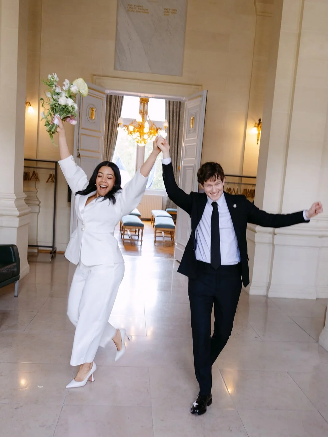 The perfect Parisian wedding vibe

An intimate ceremony at the Mairie of the 6th arrondissement, followed by a walk through the streets of Saint-Germain-des-Pr&eacute;s.

Elegant architecture, effortless moments, a little Parisian romance, and the ci