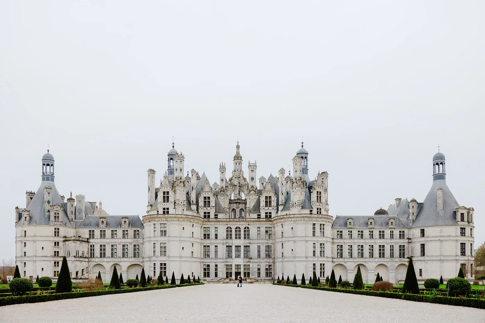 chateau-de-chambord-winter-marriage-proposal-france00002.jpg