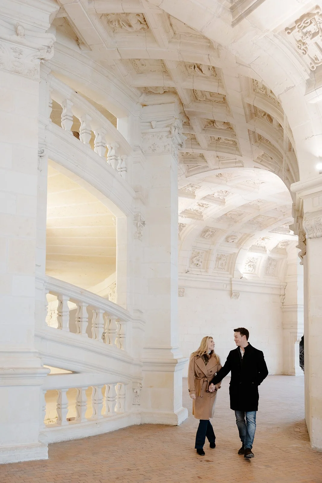 chateau-de-chambord-interior-engagement-photos-00002.jpg