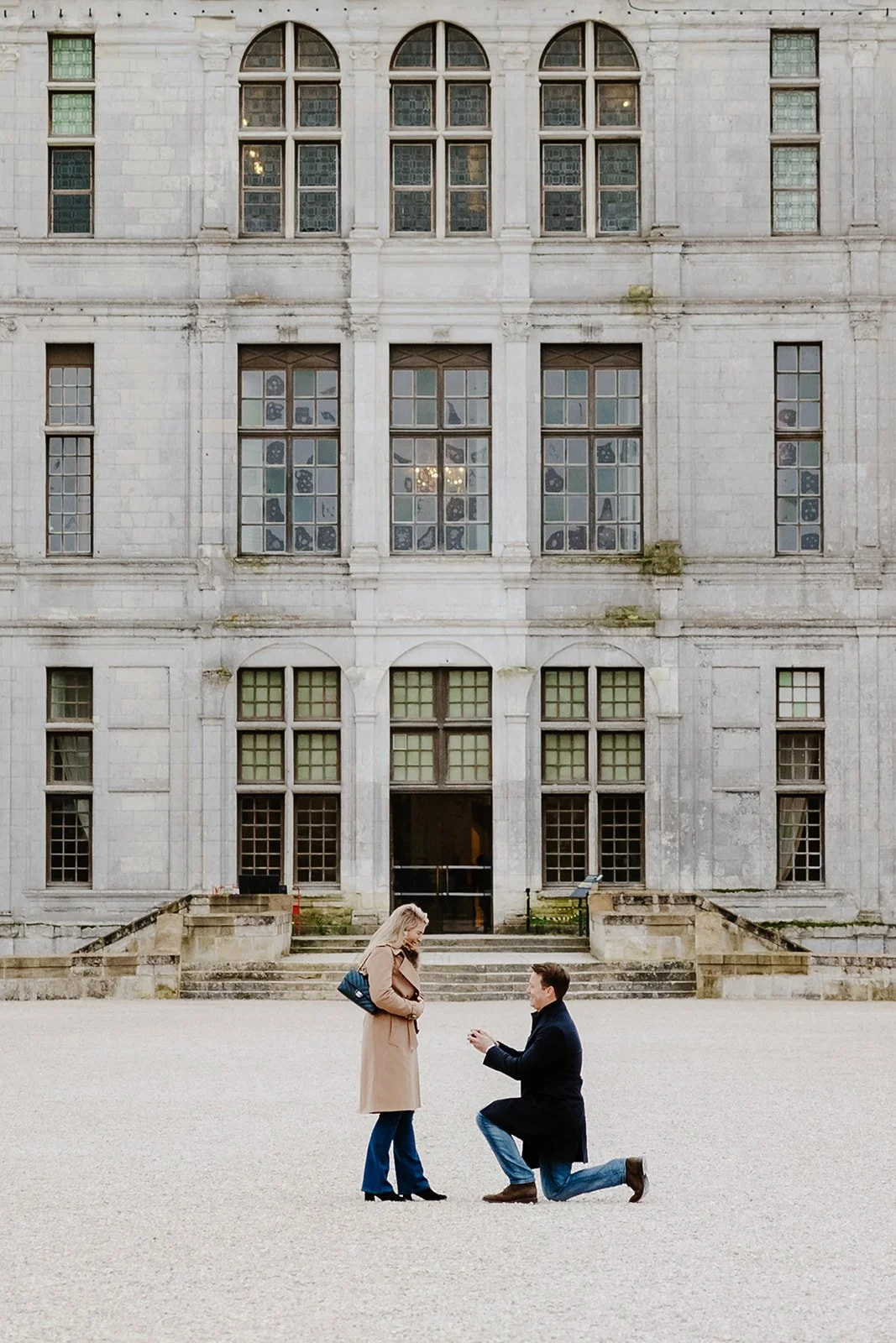 chateau-de-chambord-winter-marriage-proposal-france00004.jpg