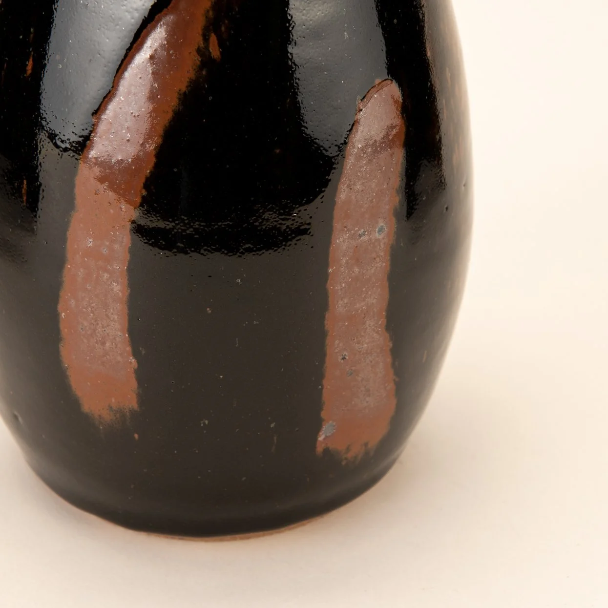 Bottle vase detail product shot