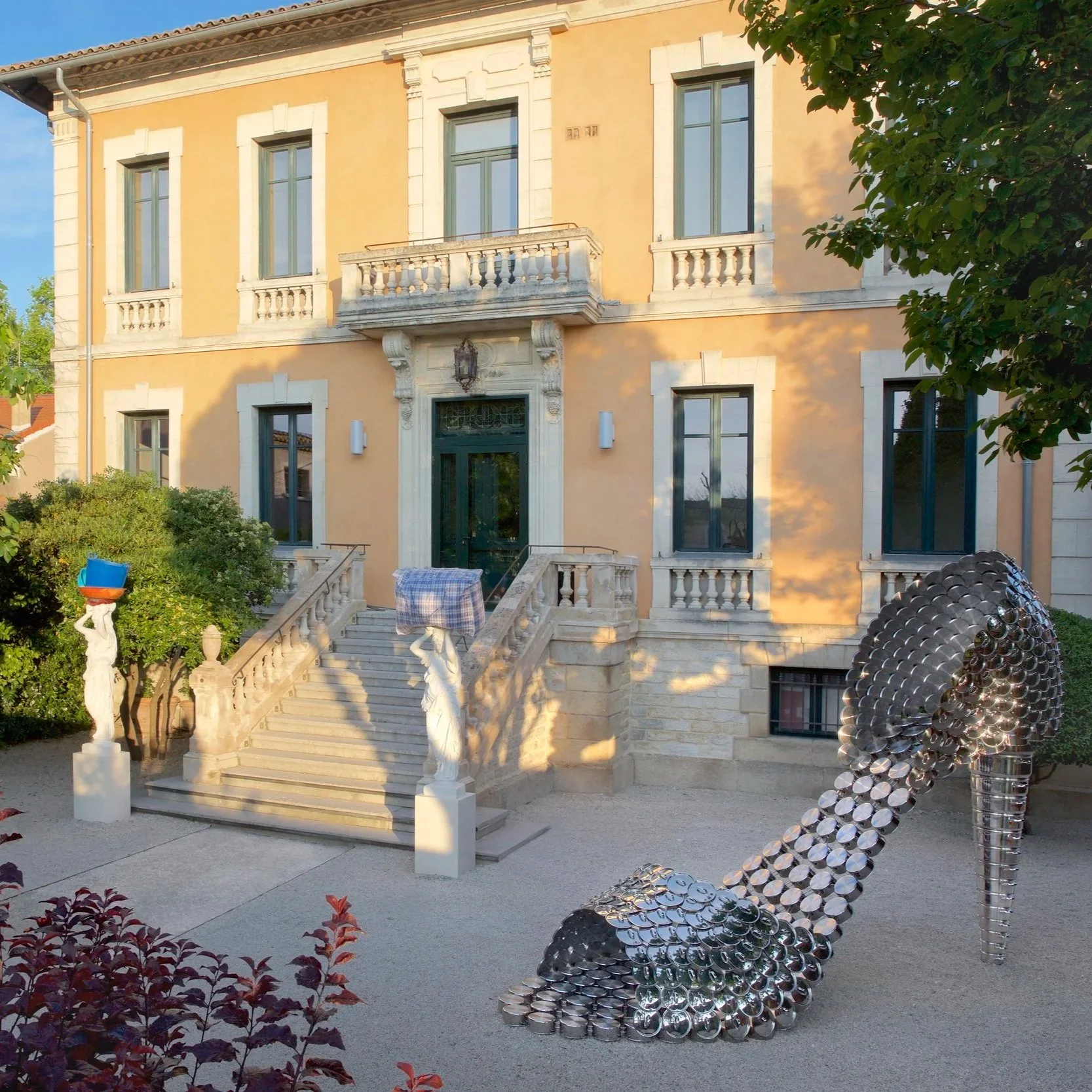 FONDATION VILLA DATRIS, L'ISLE-SUR-LA-SORGUE - ENGAGÉES