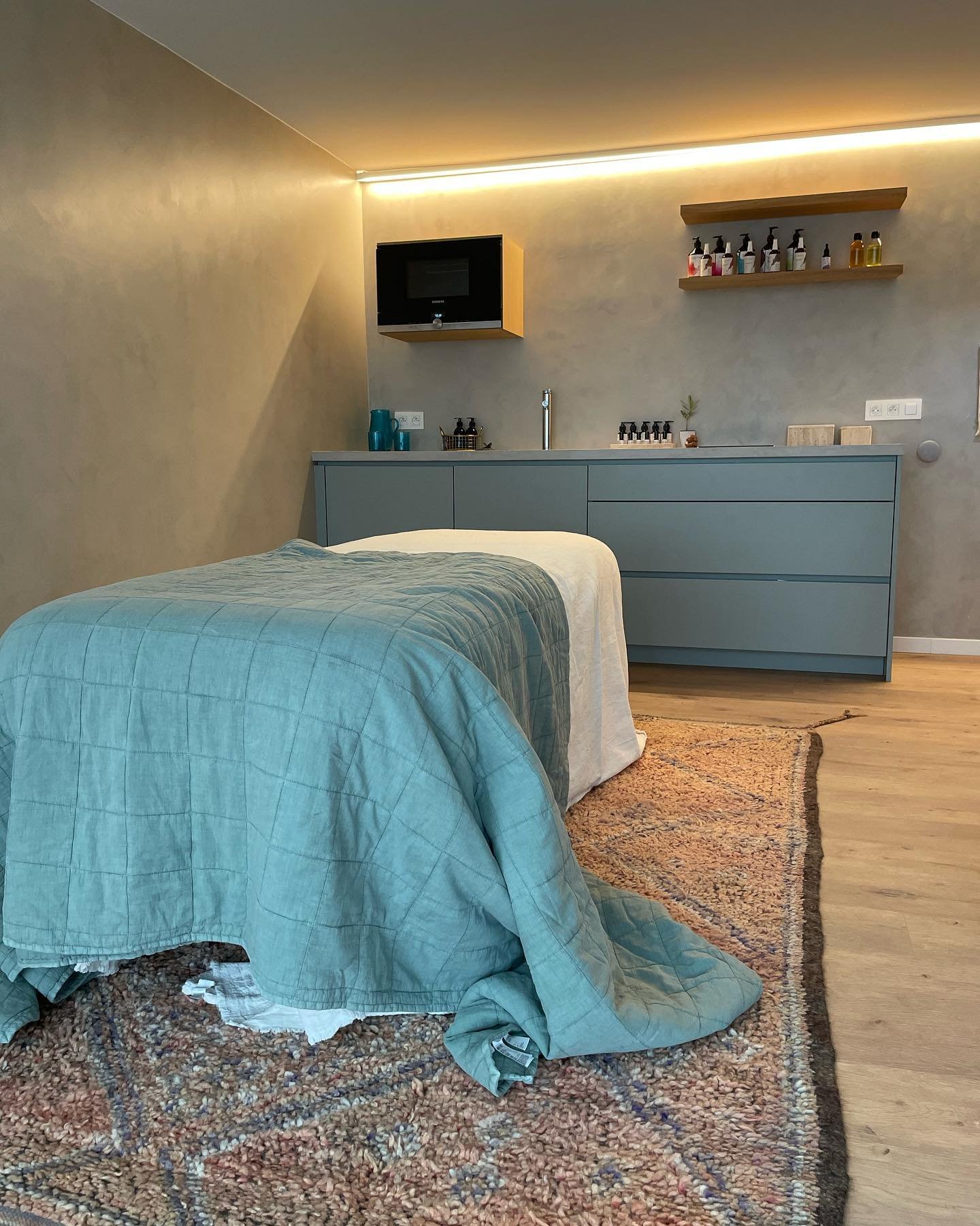 De warme massageruimte van Floww in Pepingen