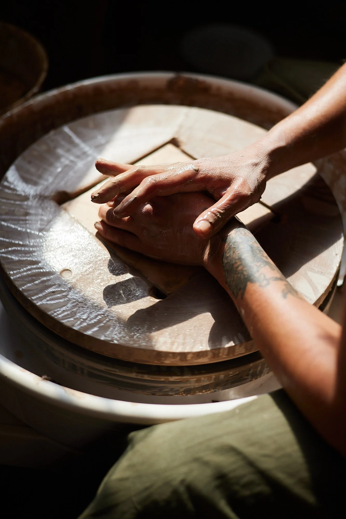 © Safia Shakarchi - AR Ceramics x Another Pantry -8.jpg