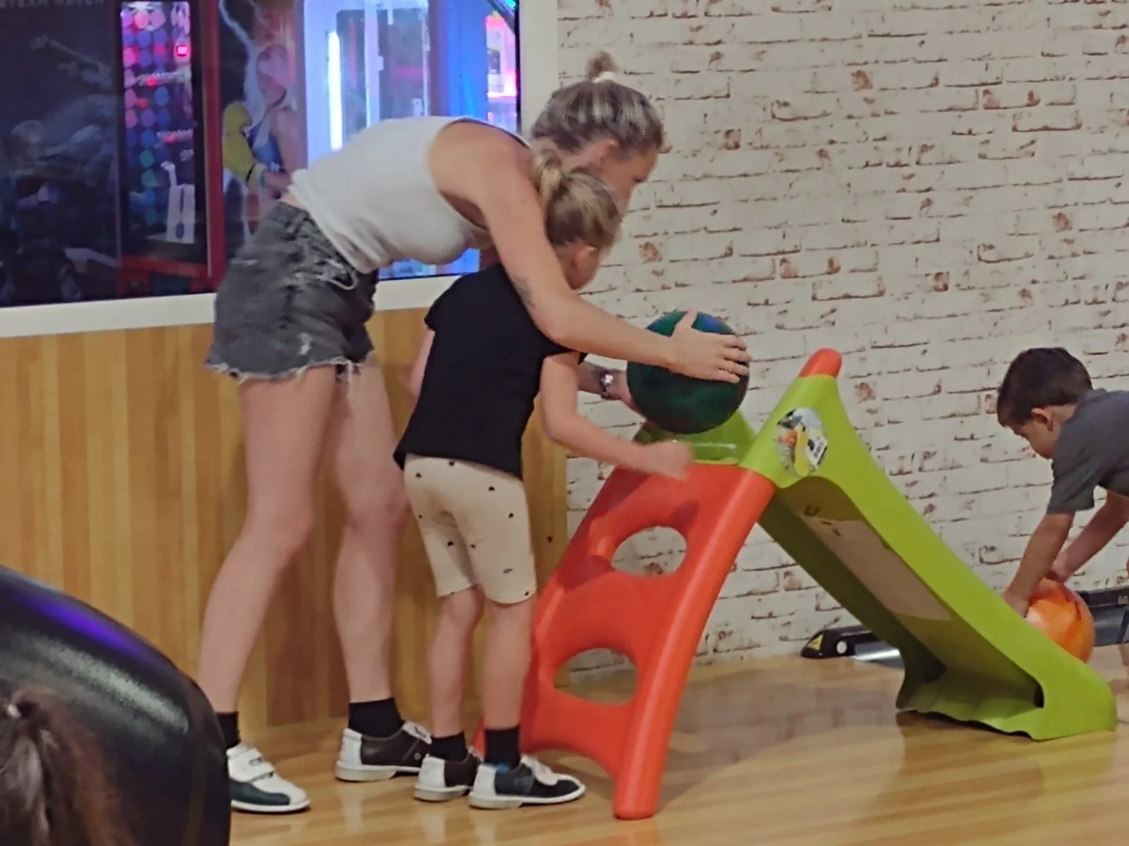 Journée bowling à Corsica Arena !