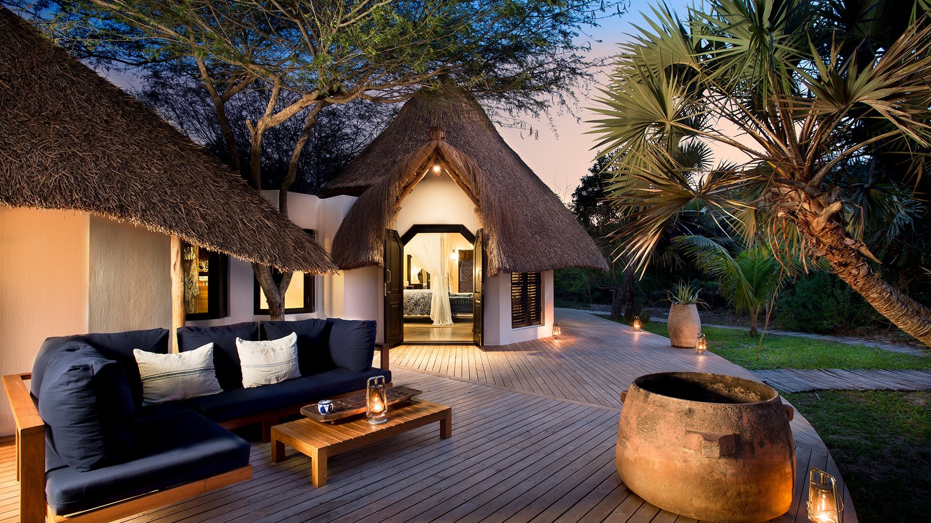 casa-familia-private-deck-guest-area-at-andBeyond-benguerra-island-on-a-mozambique-luxury-beach-resort.jpg