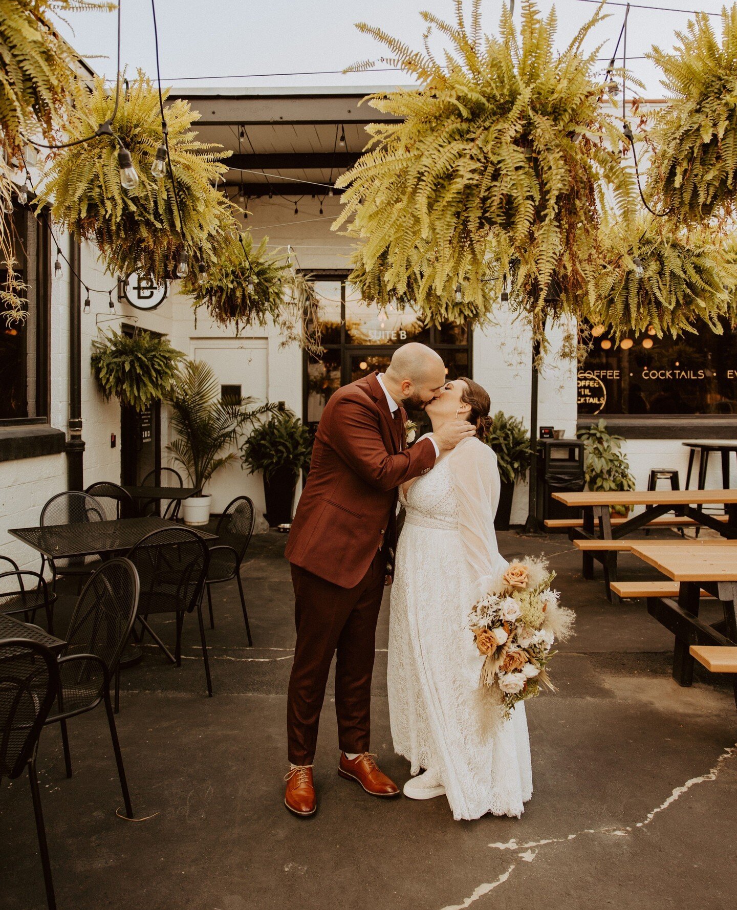 Sydney + Max⁠
⁠
These two didn't leave one detail to spare ✨⁠
⁠
Venue: @600eastevents⁠
Photo: @sweetcaroline.photography⁠
Planning + Design: @thoughtfullydesignedco⁠
Flowers: @flowerboysindy⁠
Hair: @hairbycarlysparks⁠
Makeup: @matieponteaesthetics⁠
D