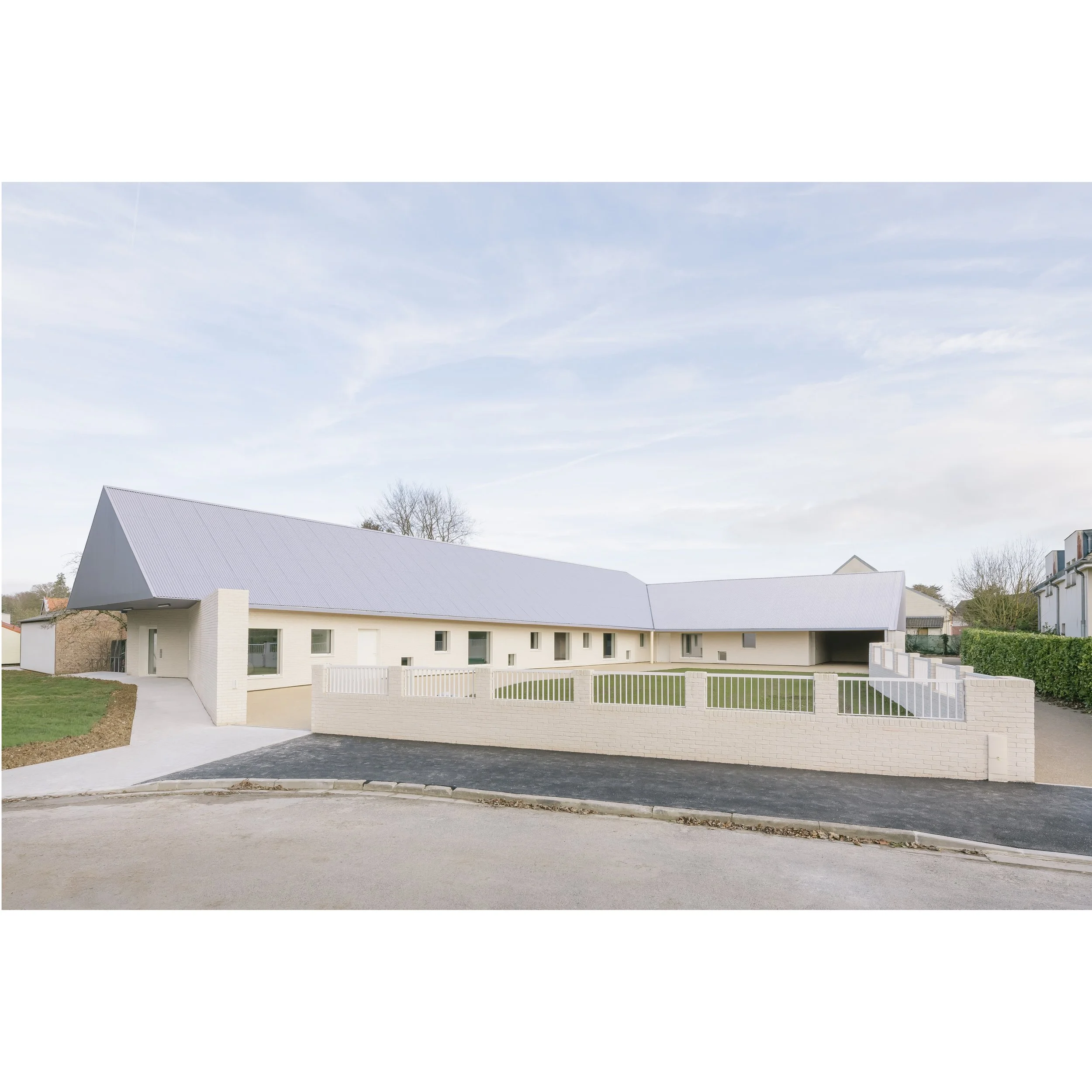 CENTRE PERISCOLAIRE<br> - <br>CHILDREN DAY CARE<br> -  <br>Dury