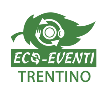 Logo verde con un'icona di ingranaggio, forchetta, coltello e cuffia, testo 'Eco-Eventi Trentino'