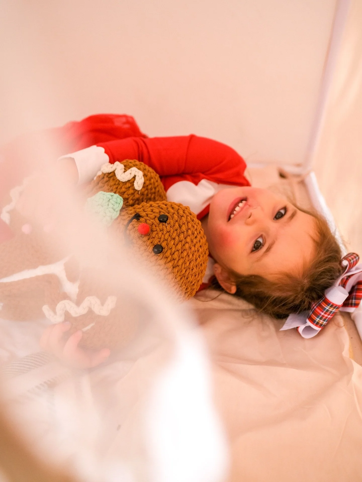 There are some people in this world that just know how to bring the energy. Josie girl is that some people. When I&rsquo;m working on my holiday props, she&rsquo;s on the forefront of my mind setting the tone. Gosh have I loved capturing this girly p