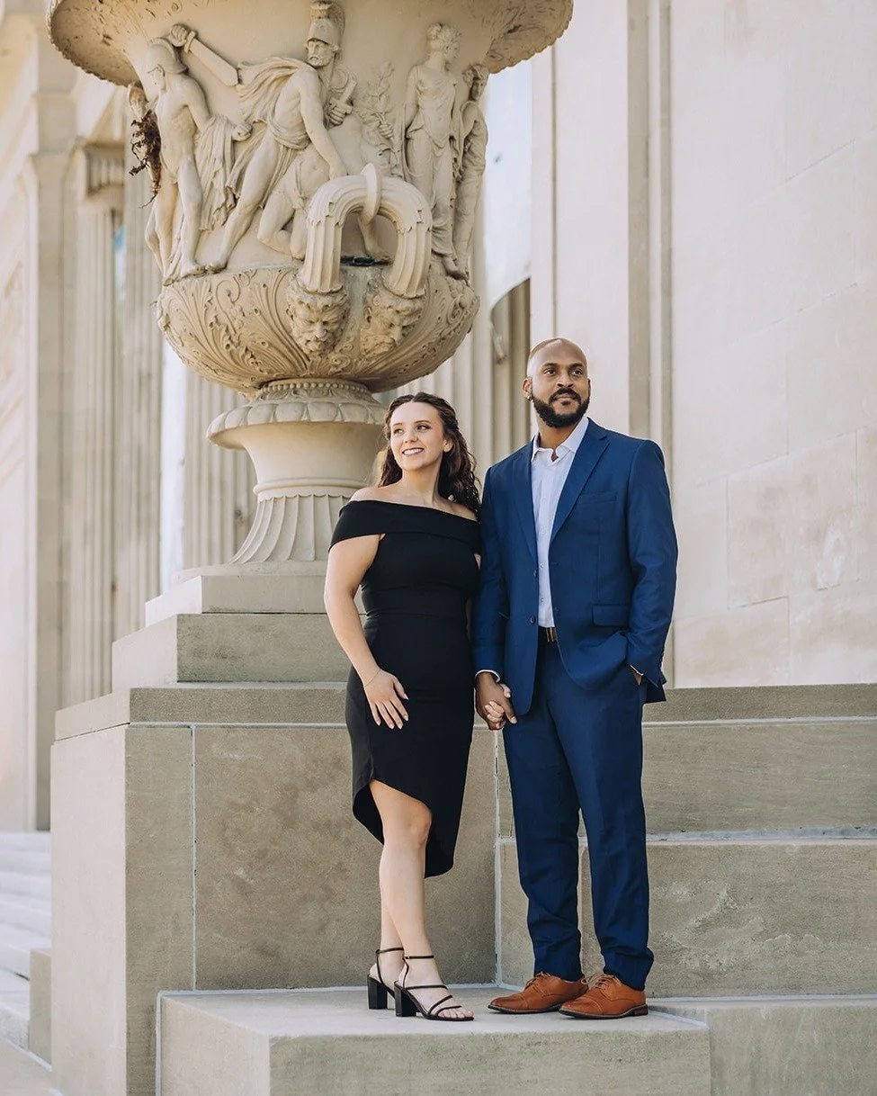 Stay true to you, but here&rsquo;s the secret: coordinate, don&rsquo;t match. Soft colors photograph beautifully, and bring one casual + one dressy look (minimum). Keep it simple and romantic. 💍

Just said YES? Let&rsquo;s capture your engagement st