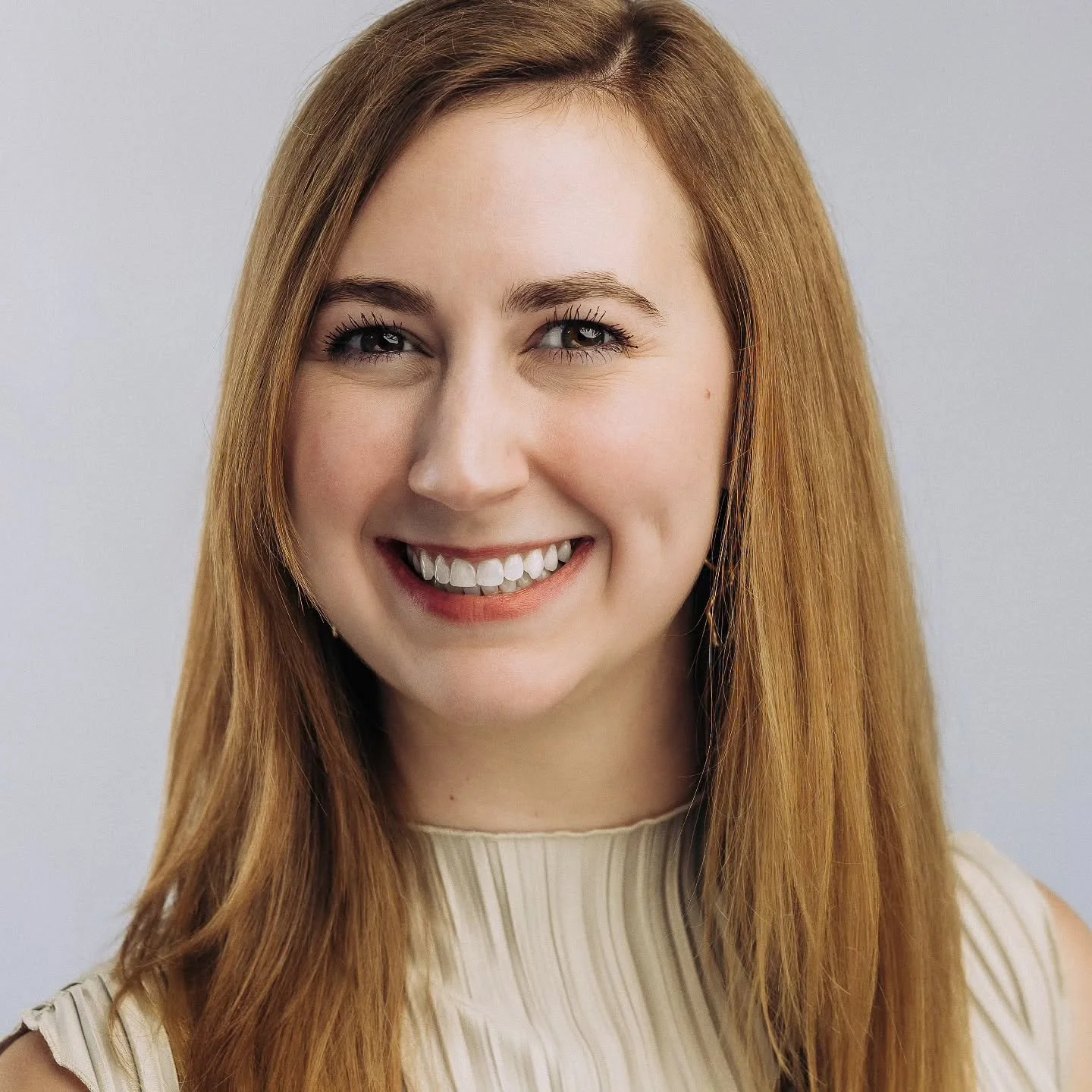 Your headshot isn't just for linkedin. Use it on your website, email signature, press features, and social media profiles. A consistent image across platforms built instant trust. 

Ready for headshots and branding photos that actually work for you? 