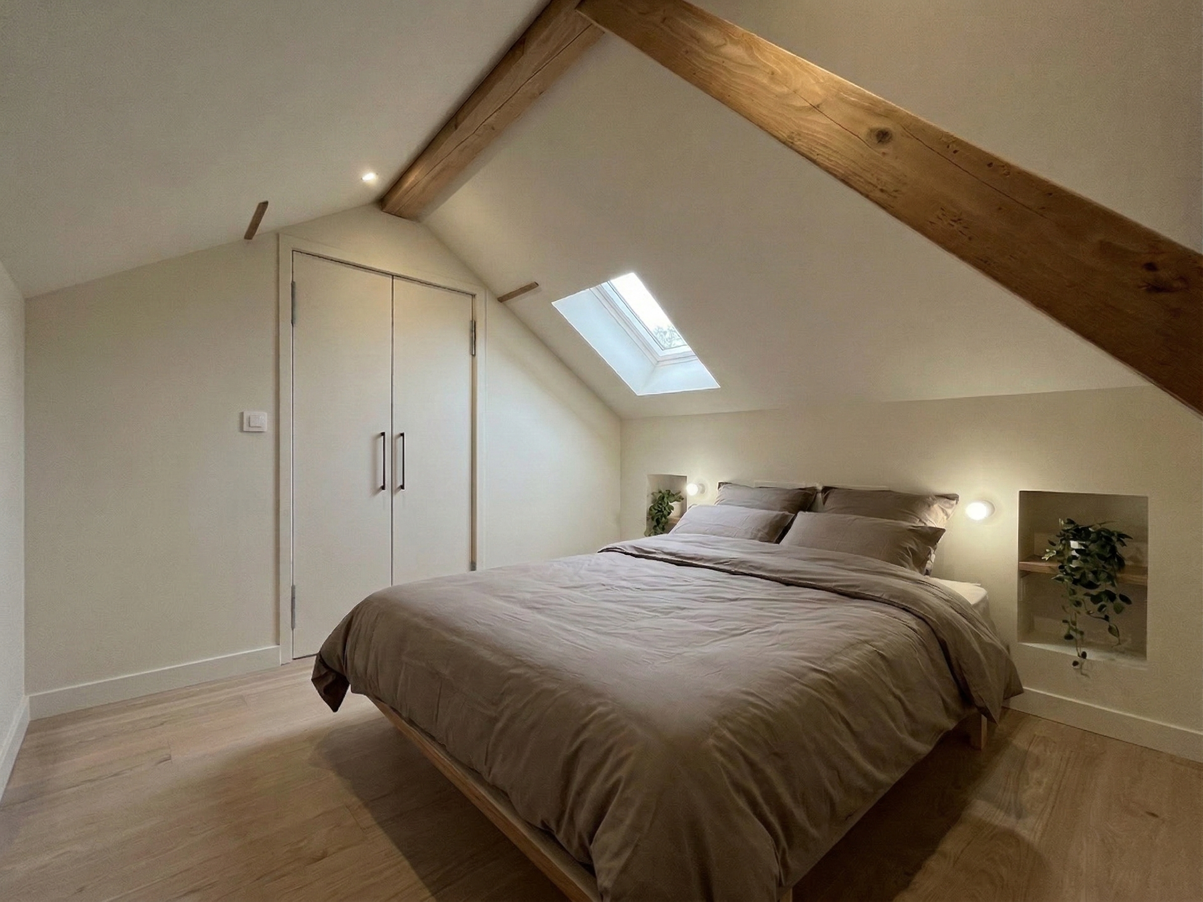 Chambre dans combles retoucher.png