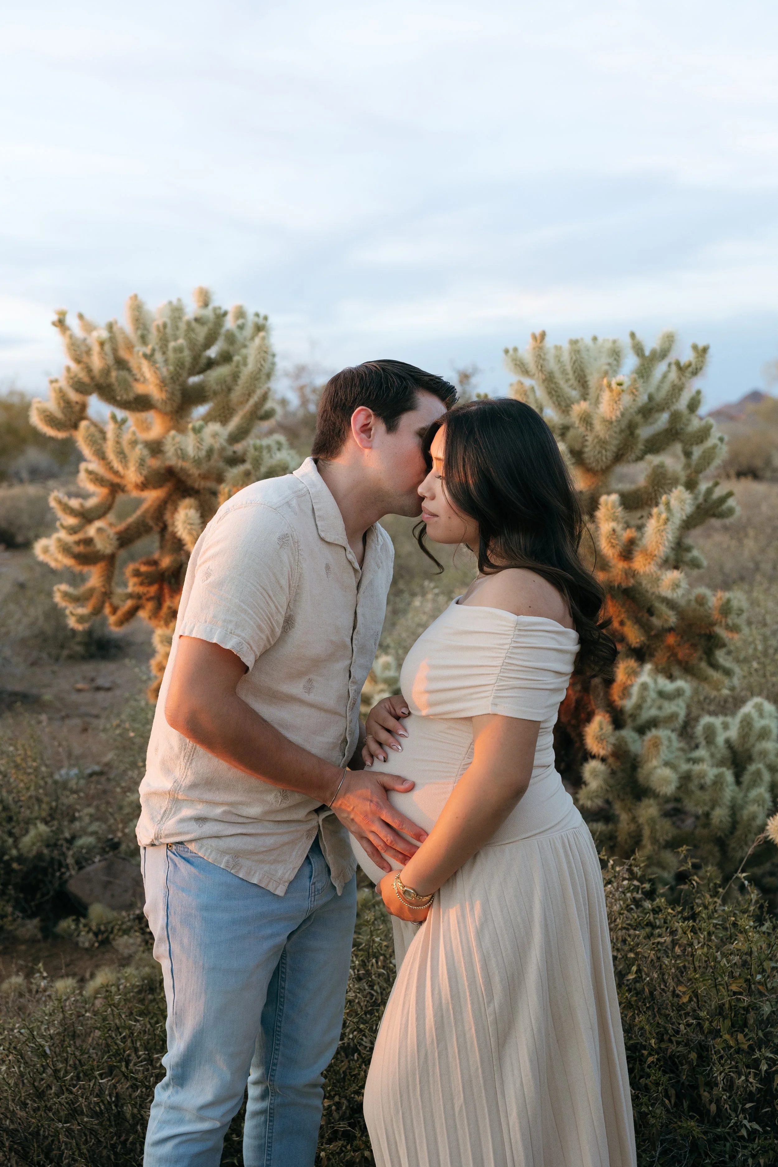 I &amp; J: Desert Maternity Portraits at Lost Dutchman State Park