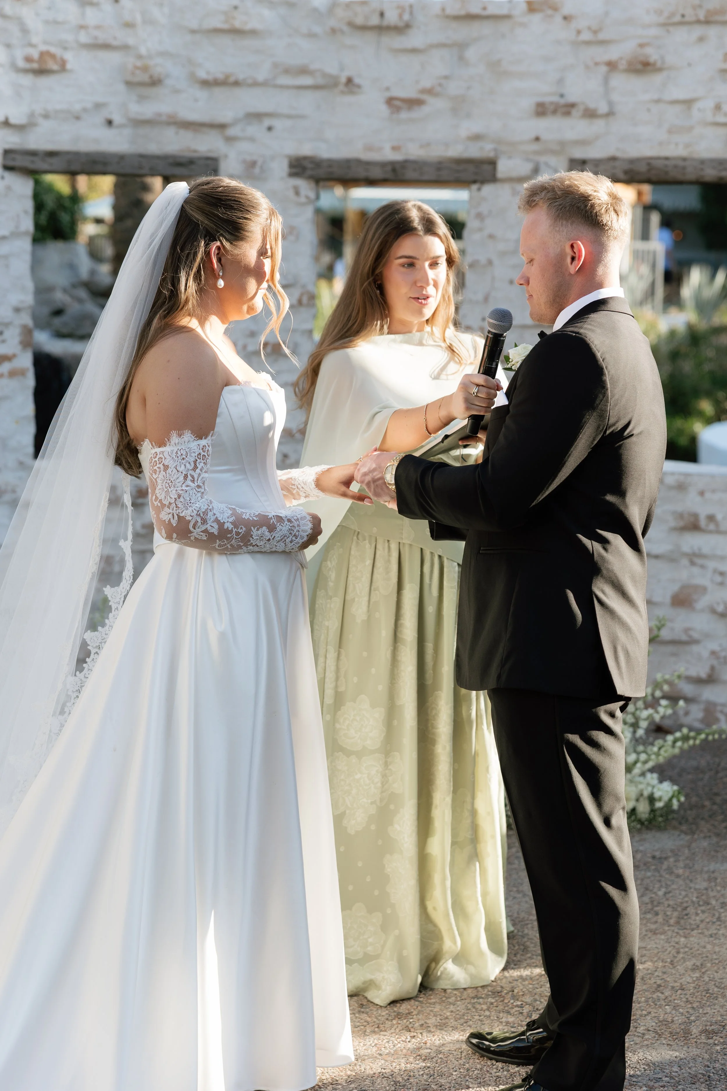 BreezyBPhoto-Godfrey-Wedding-480.jpg