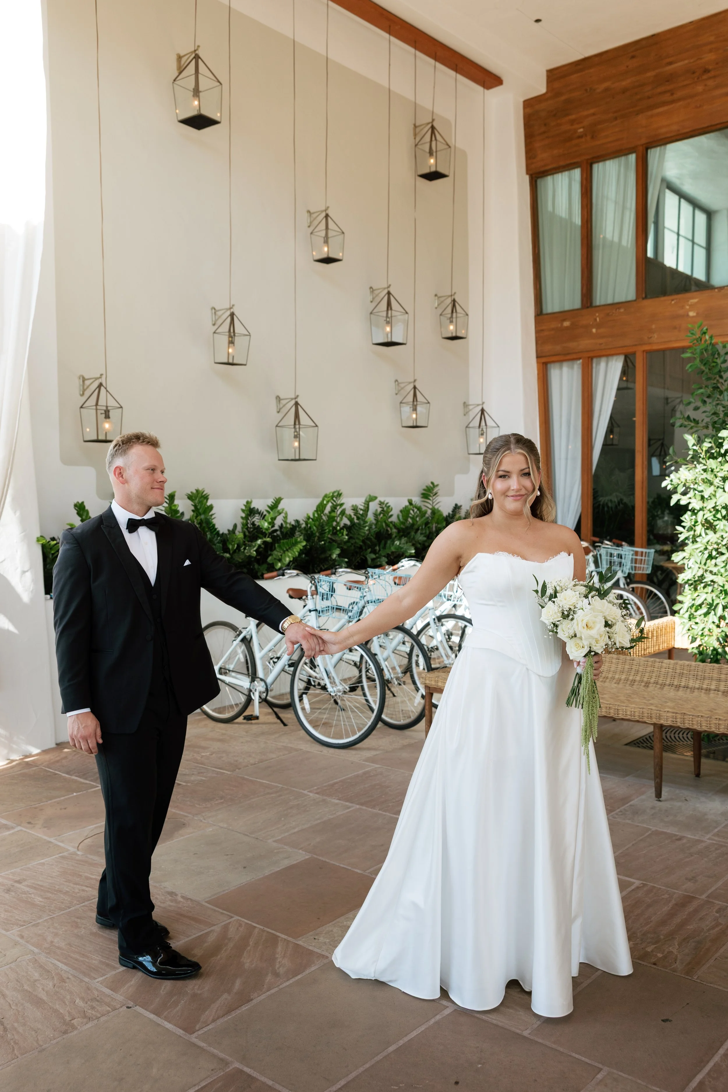S &amp; P: Arizona Wedding at The Scott Resort in Scottsdale Arizona