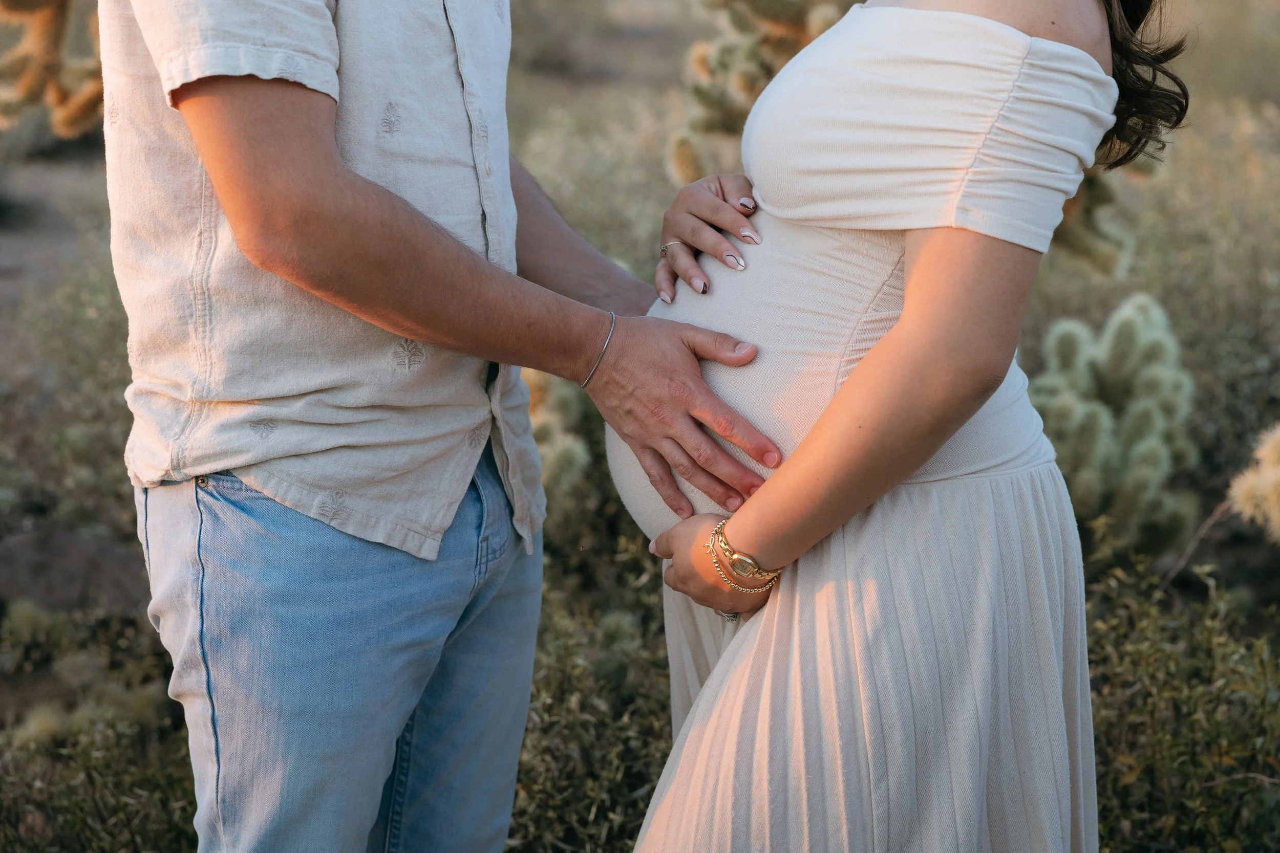 golden hour desert maternity photos