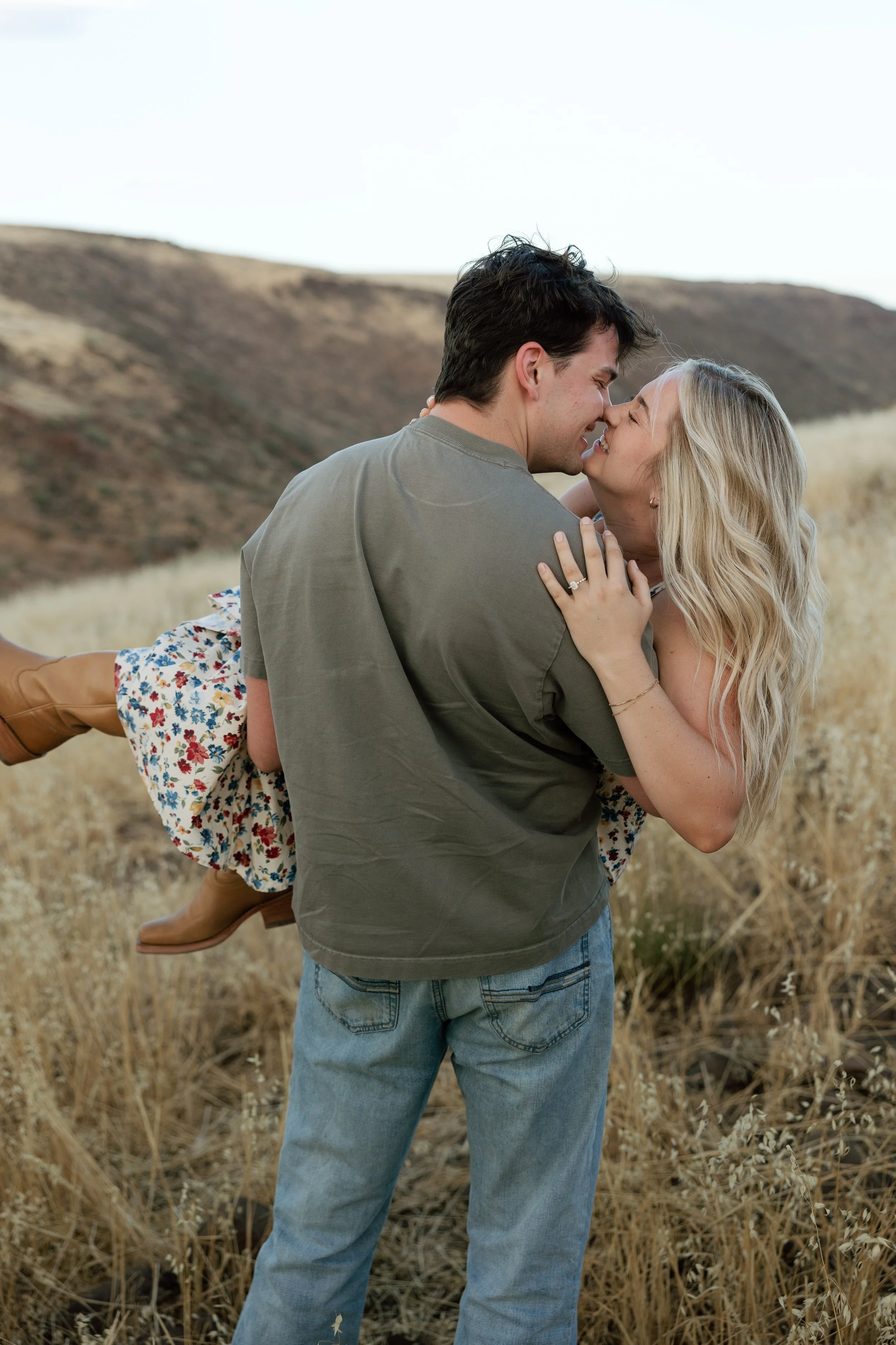 Arizona engagement portraits with soft light, open landscapes, and natural connection