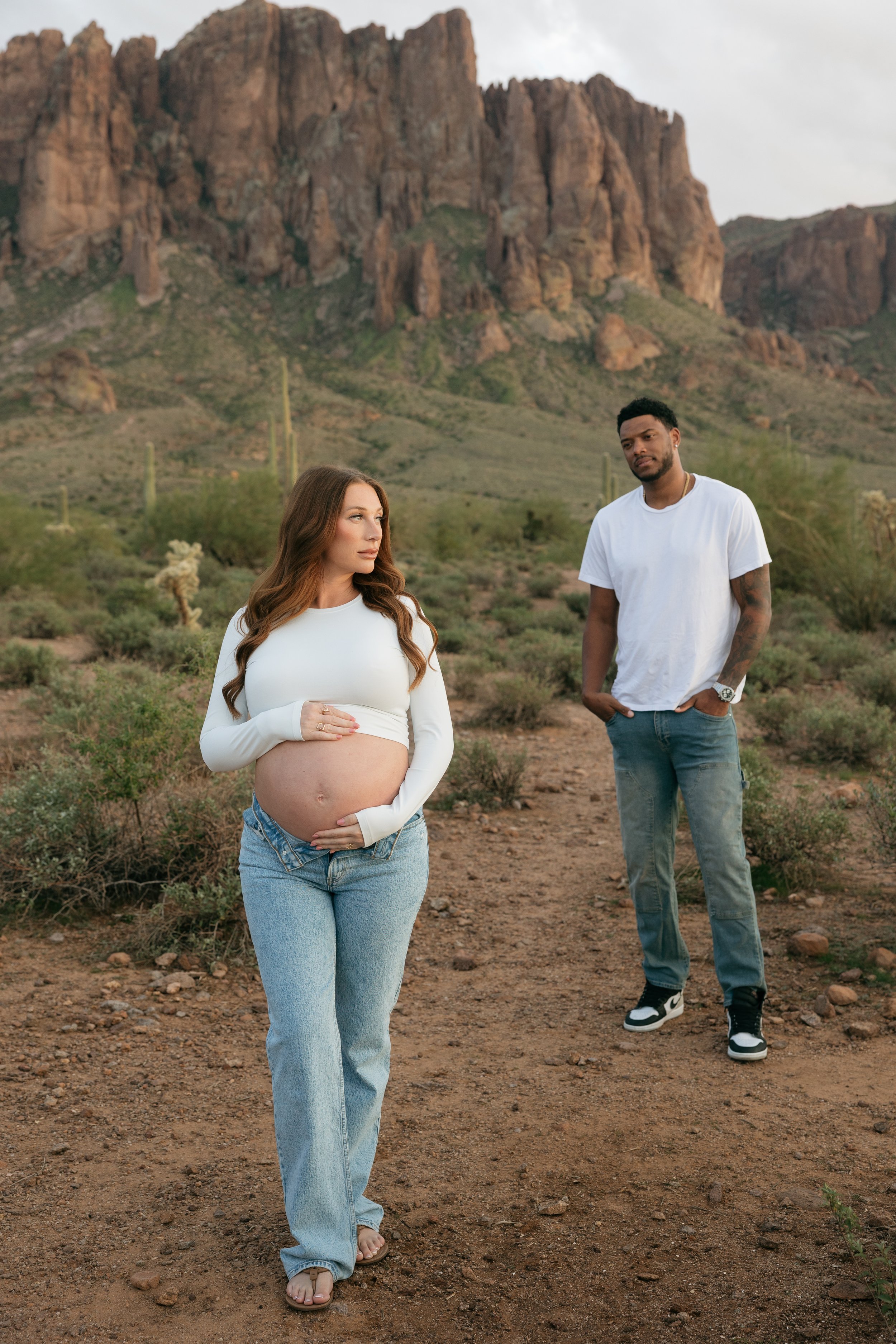 superstition mountains maternity photos