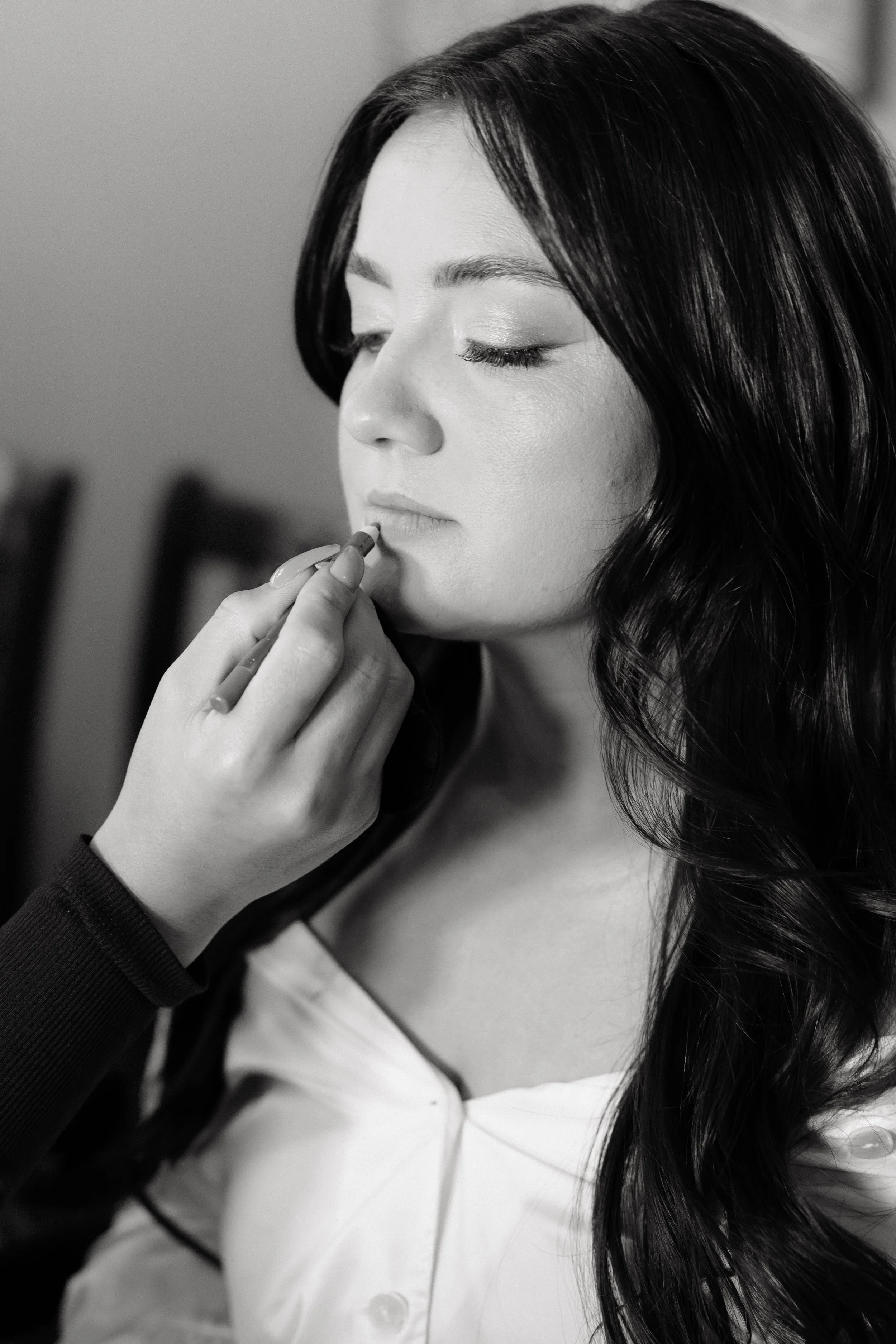 bridal getting ready photos