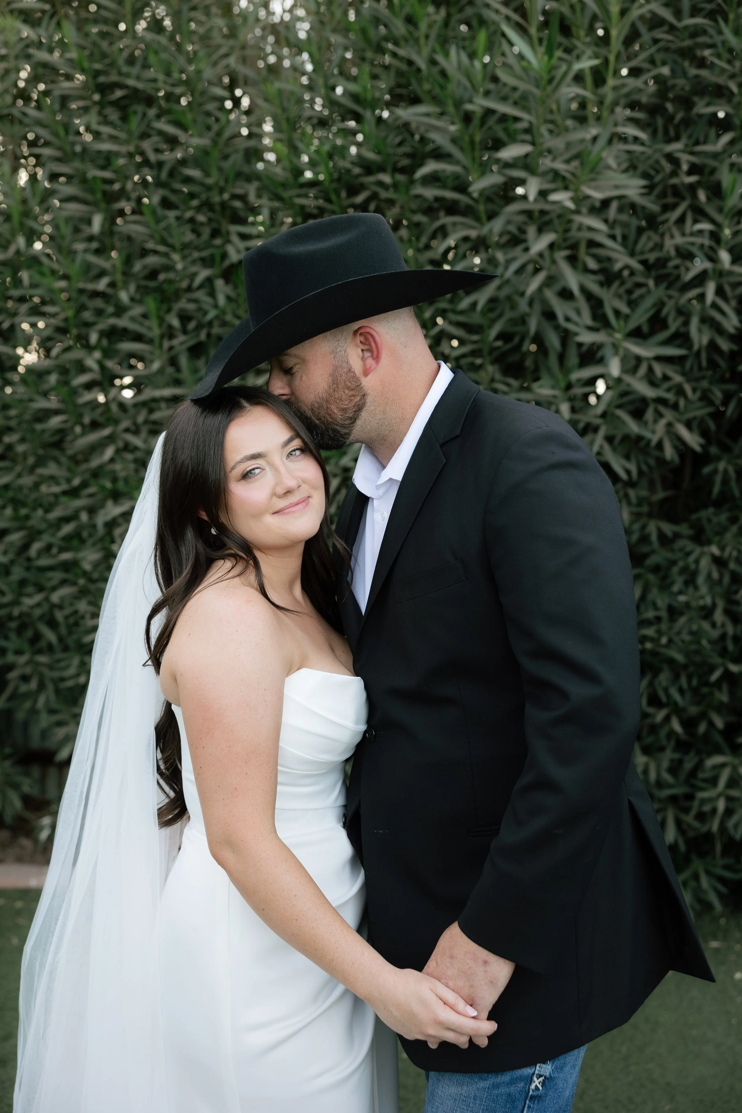bride and groom portraits