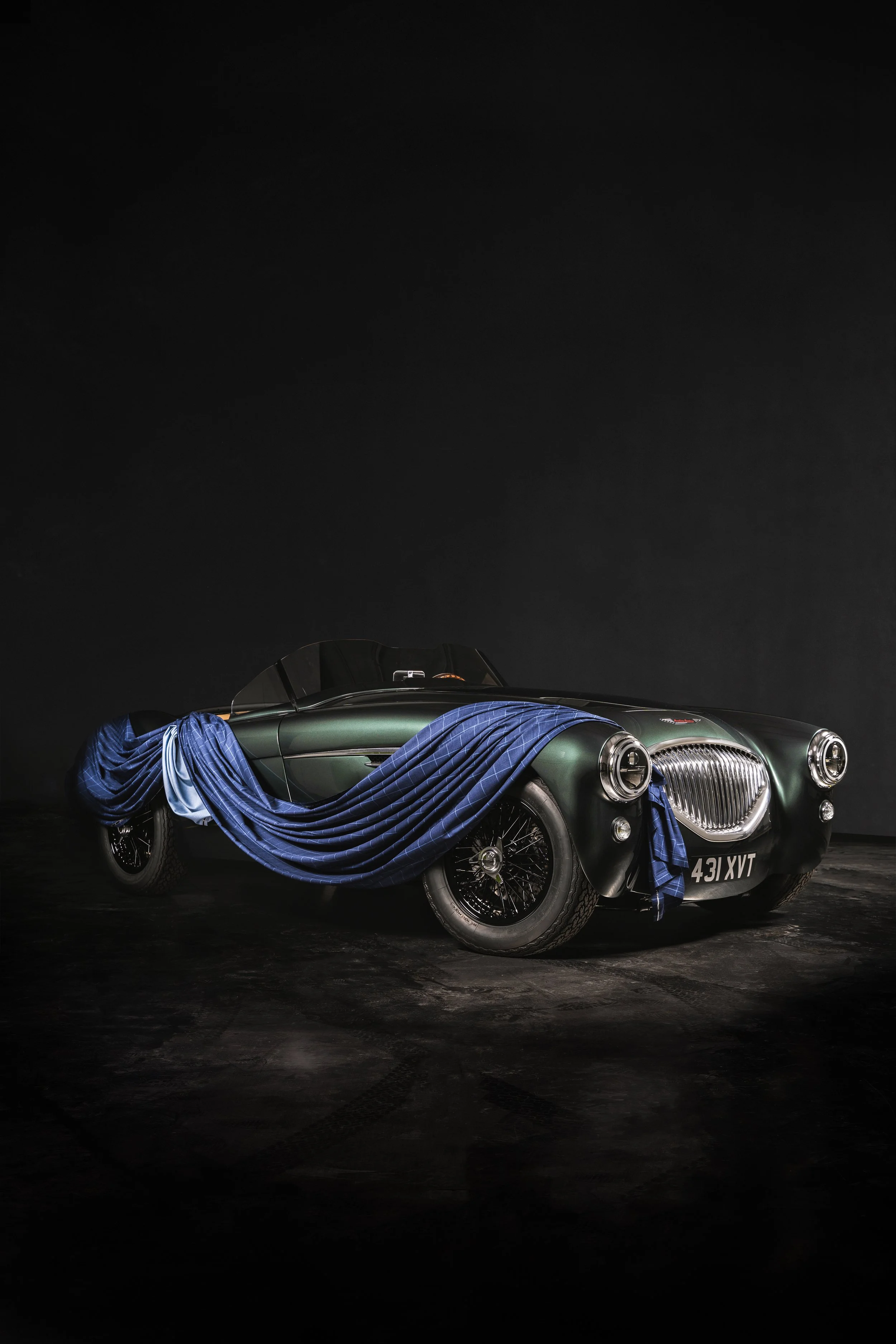 Caton w:o logo - by Visually Rich_.jpg