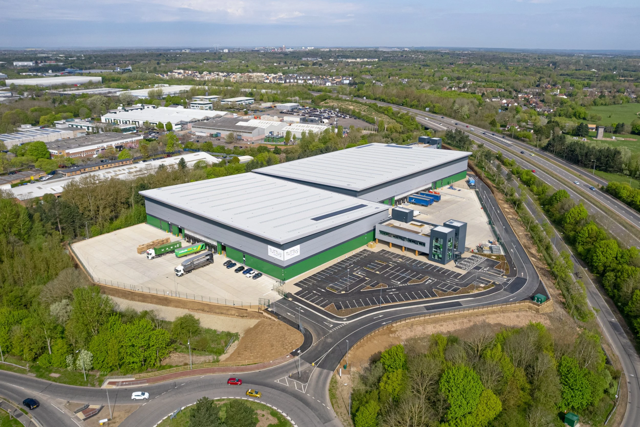 AMZ, Chetwoods, Milton Keynes - by Visually Rich 0836.jpg