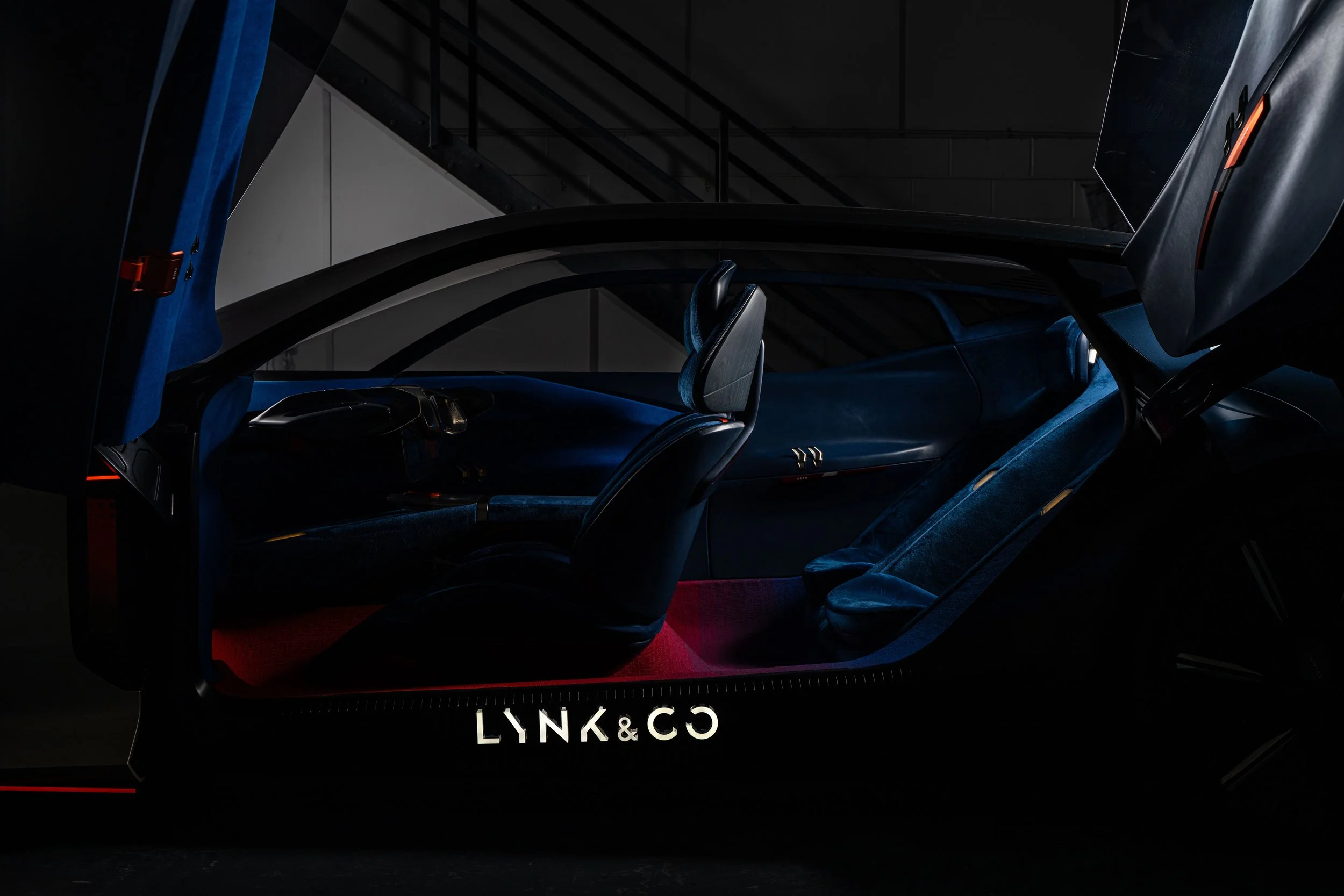 Lynk&Co.-IG-00388_01 copy.jpg
