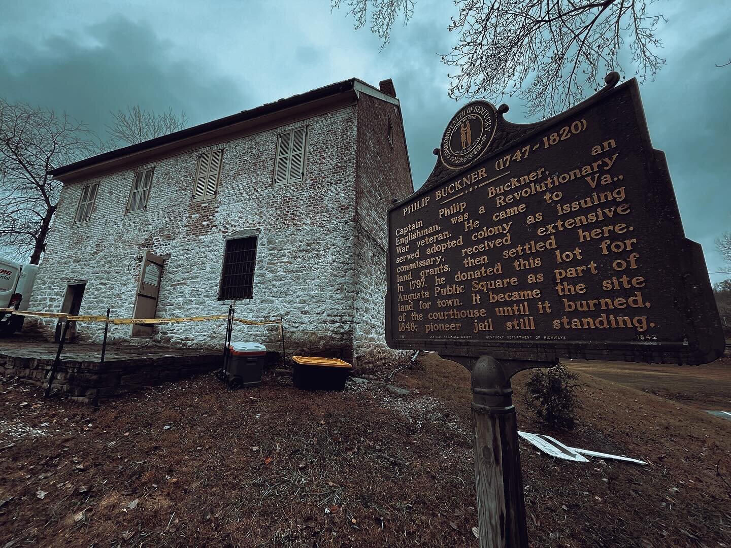 The team learns the Old Pioneer Jail&rsquo;s reported activity may pre-date the existence of prisoners who were subjected to horrific living conditions. Tonight on T+E 📺 👻