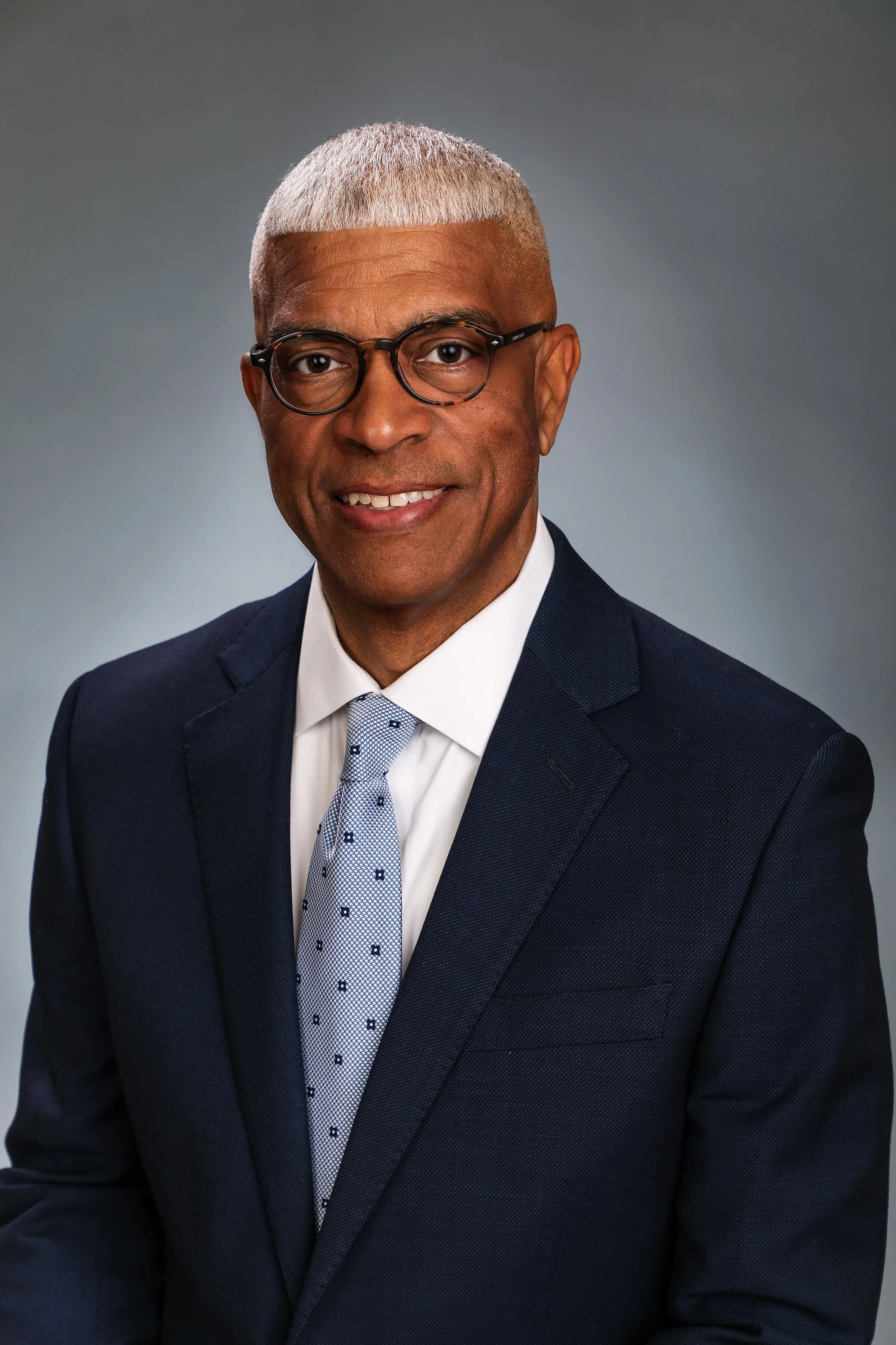 Mr. Glennis Barnes