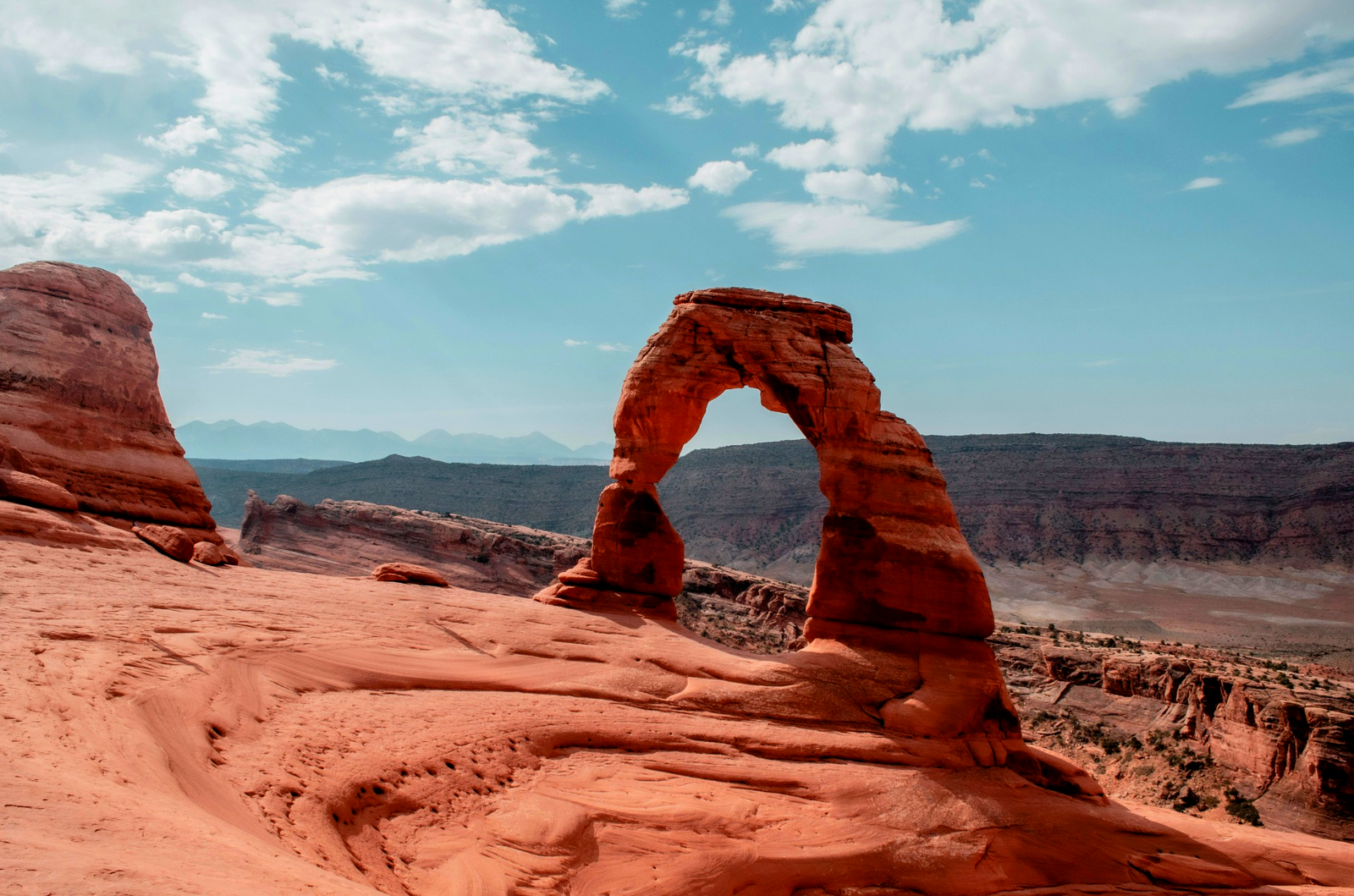 Utah red rock desert scenery representing statewide legal services for criminal record expungement.