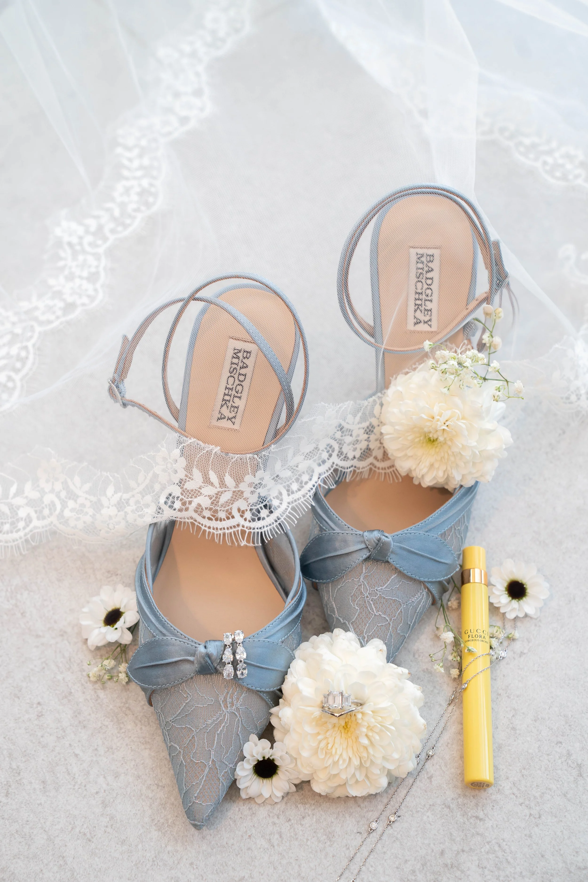 Singer_Sneaks_RA Media Co11.jpg