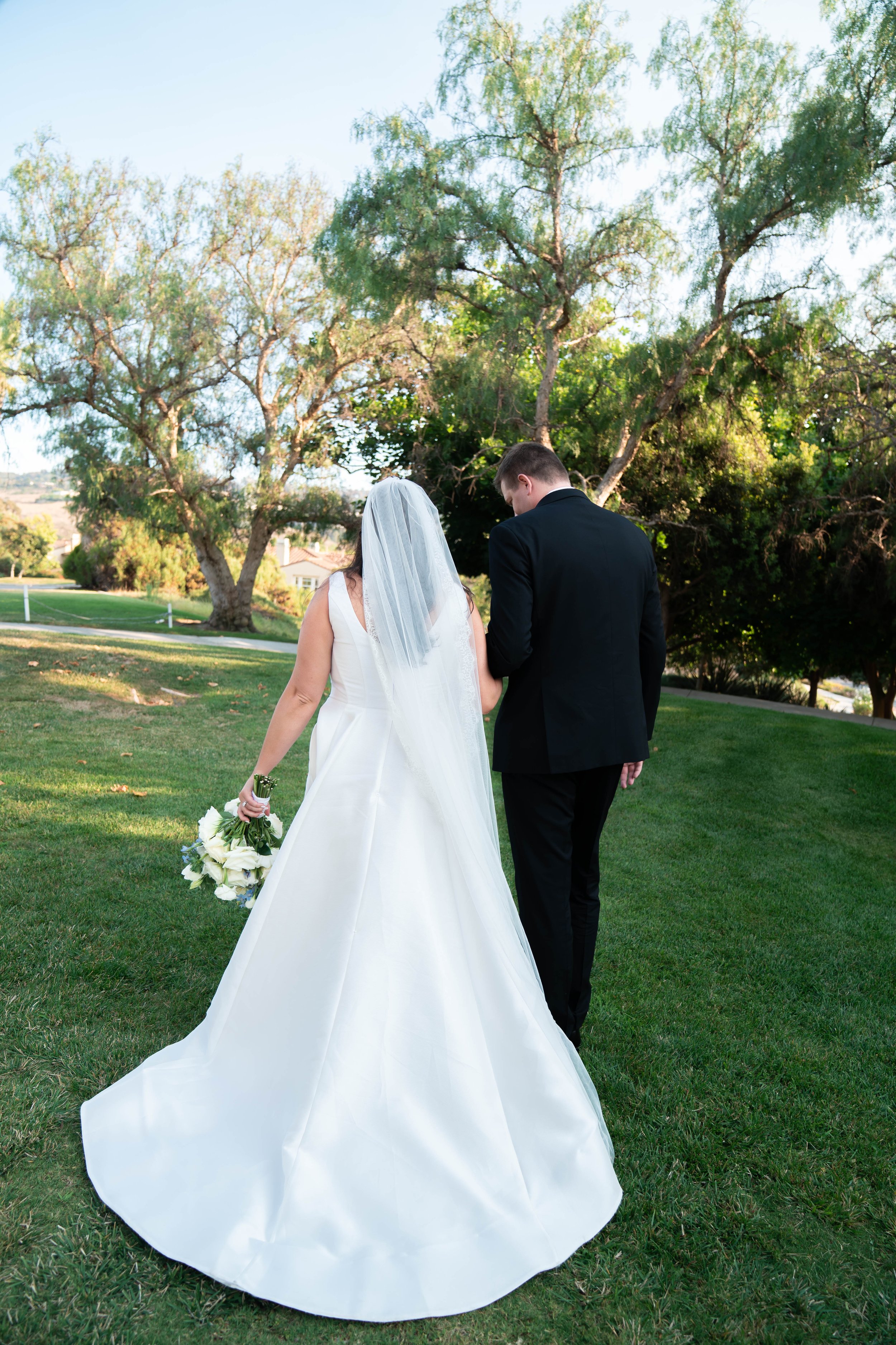 Singer_Sneaks_RA Media Co58.jpg