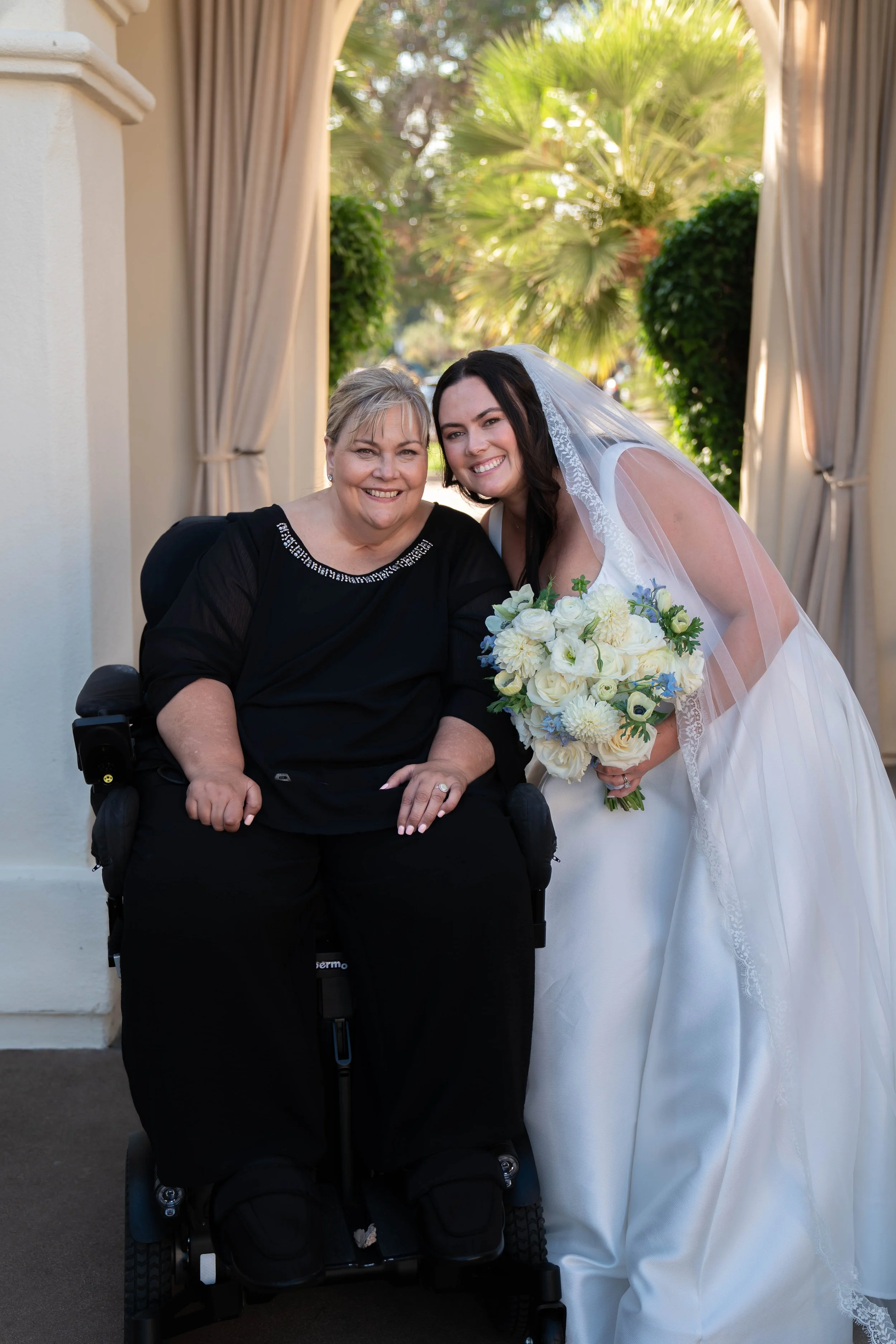 Singer_Sneaks_RA Media Co36.jpg