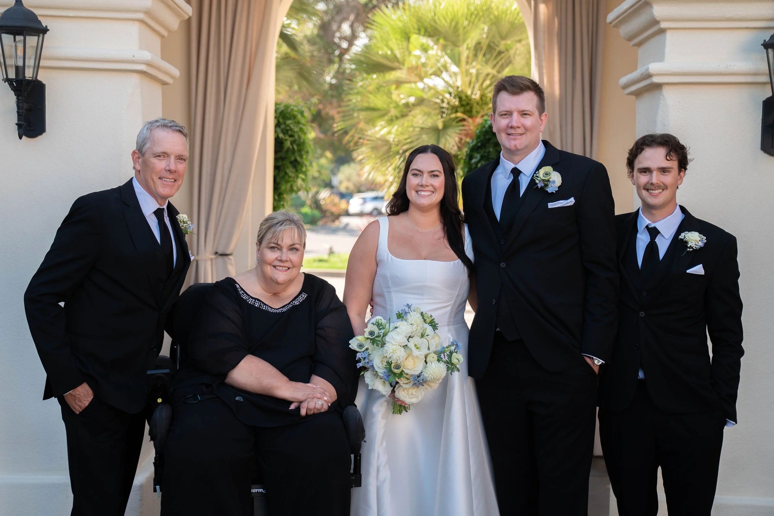 Singer_Sneaks_RA Media Co39.jpg