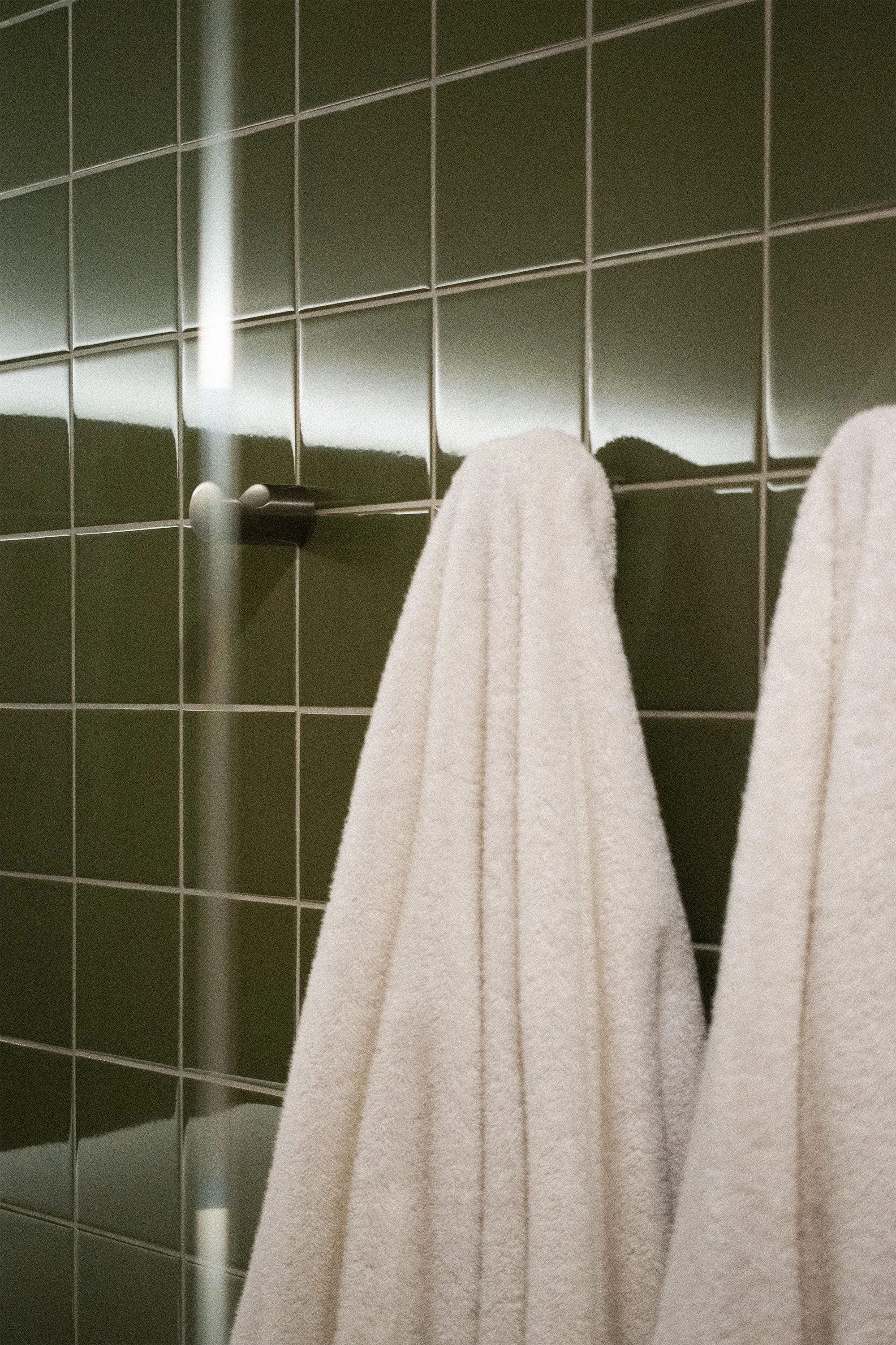 cave_plateau2bath_2a.jpg
