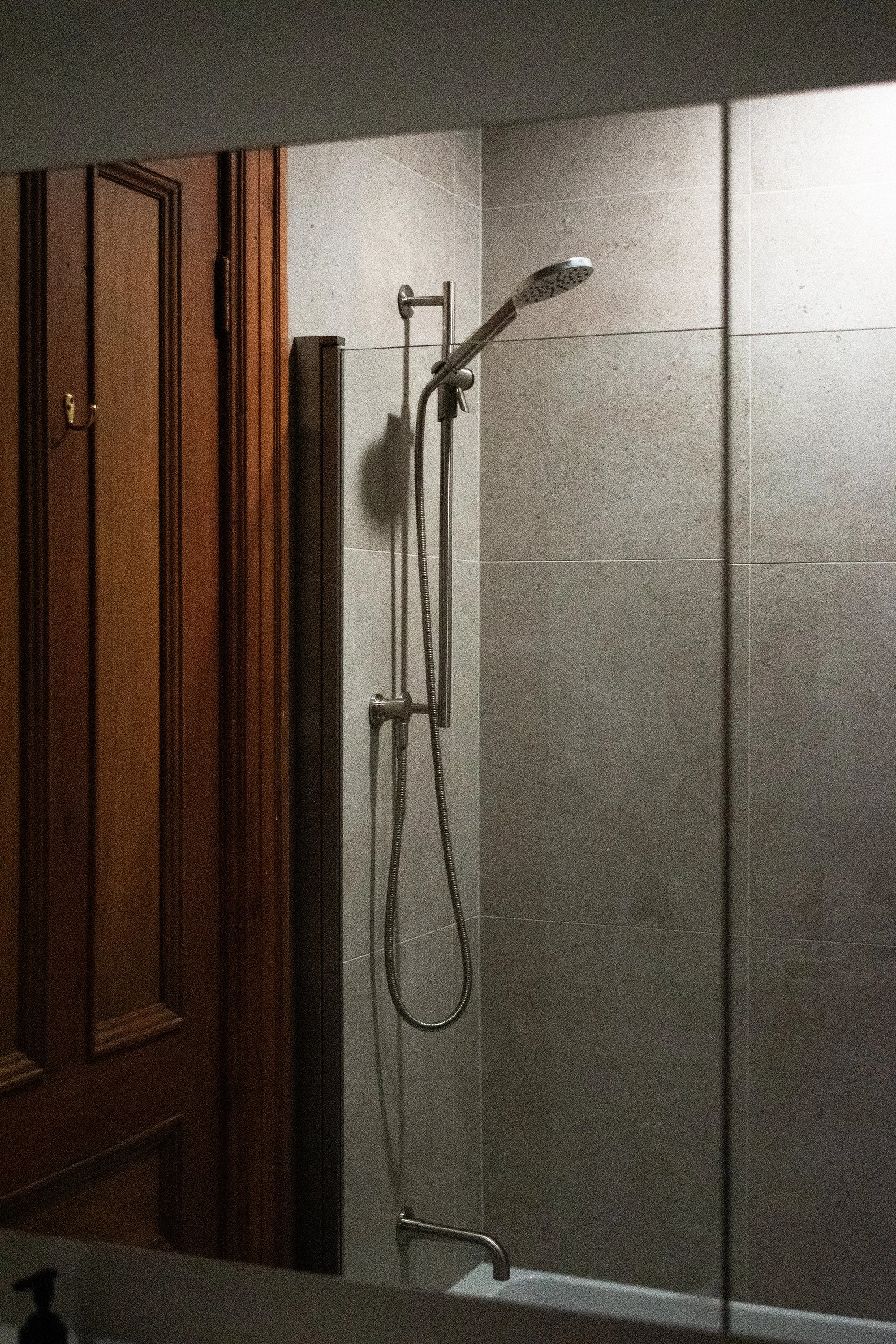 cave_plateau2bath_5a.jpg