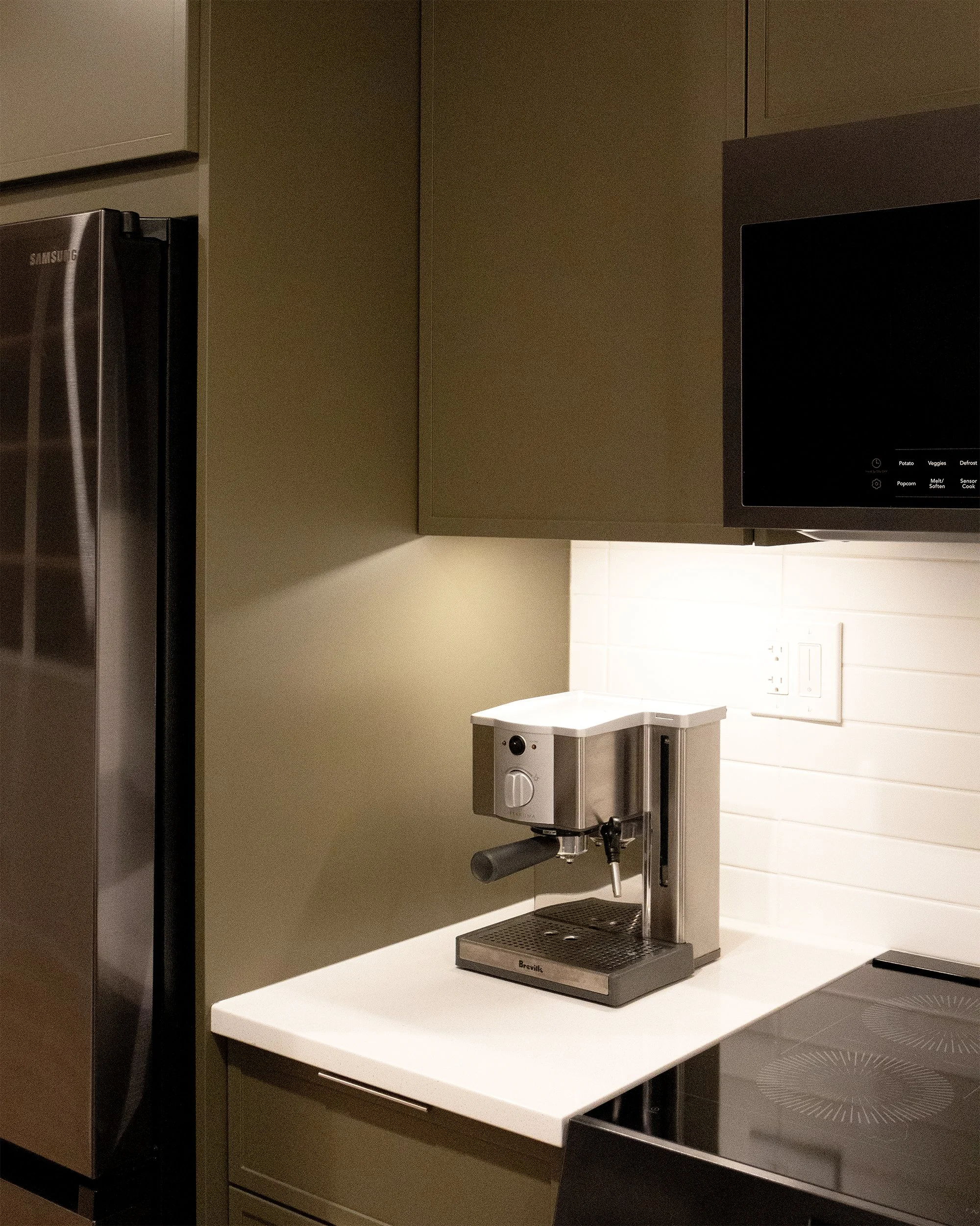 cave_blue-quill_kitchen_4 (50p).jpg