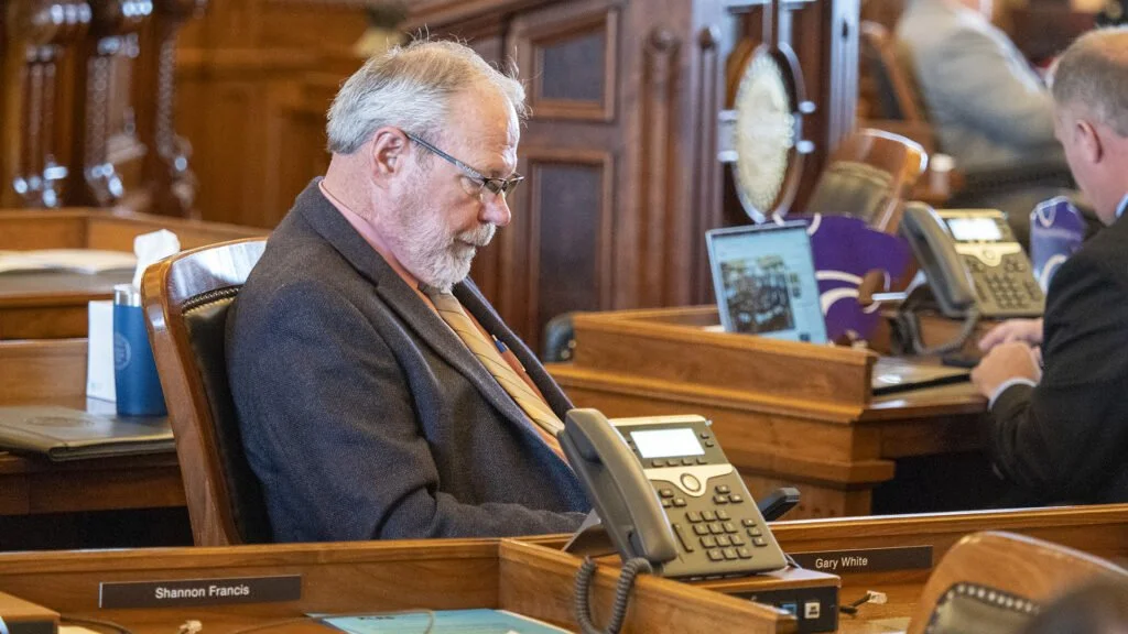 Kansas lawmakers alter bidding process for Medicaid services after Aetna loses state contract