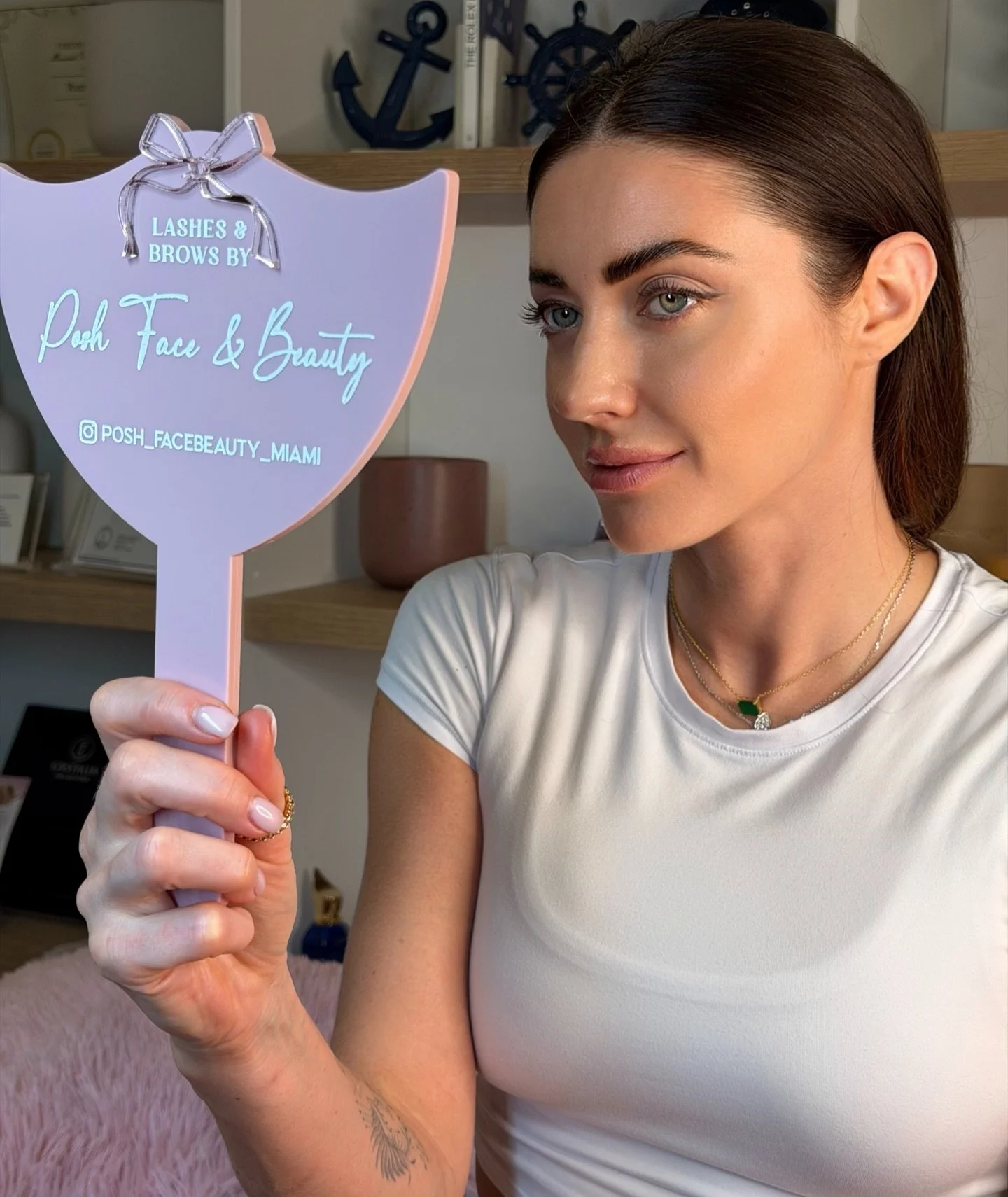 Organic Care for @_ez_style Trust her brow only @posh_facebeauty_miami 
🌱Vegan Noemi Innovate Brow Lamination &amp; Hybrid Tint.

Get ready for Christmas with @posh_facebeauty_miami 🪄 🎉 

Just a quick brush of eyebrows and they will stay in place 