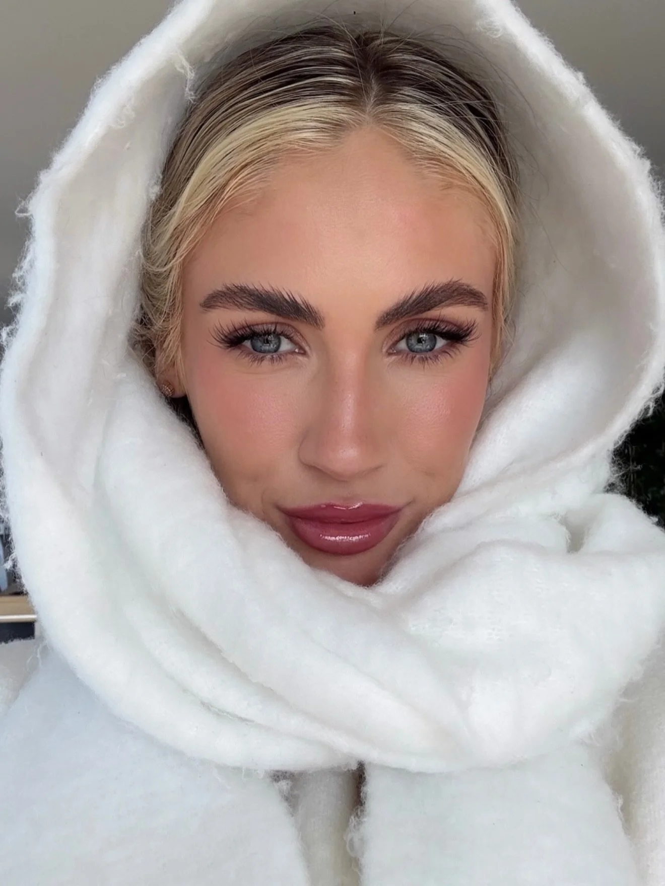 @yuliyaa Soft drama. Clean beauty. Healthy lashes. ✨

✨ Korean Lash Lift &amp; Tint + Half-Set Thin Silky Lash Extensions
For that naturally dramatic, lifted look
	&bull;	Vegan Brow Lamination 🌱

My Vegan Korean Lash Lift delivers a bright, glossy c