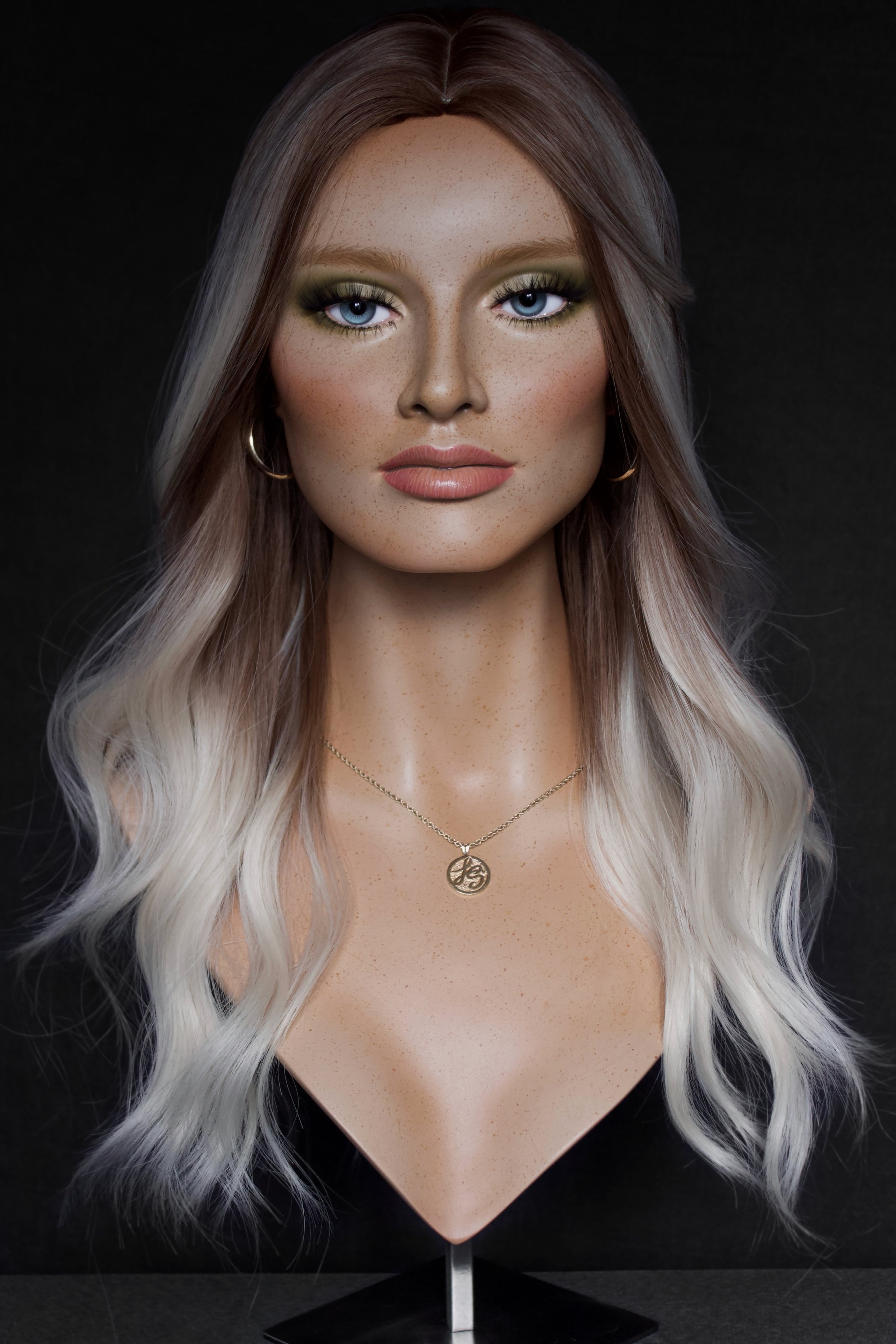 Realistic Female Mannequin Head