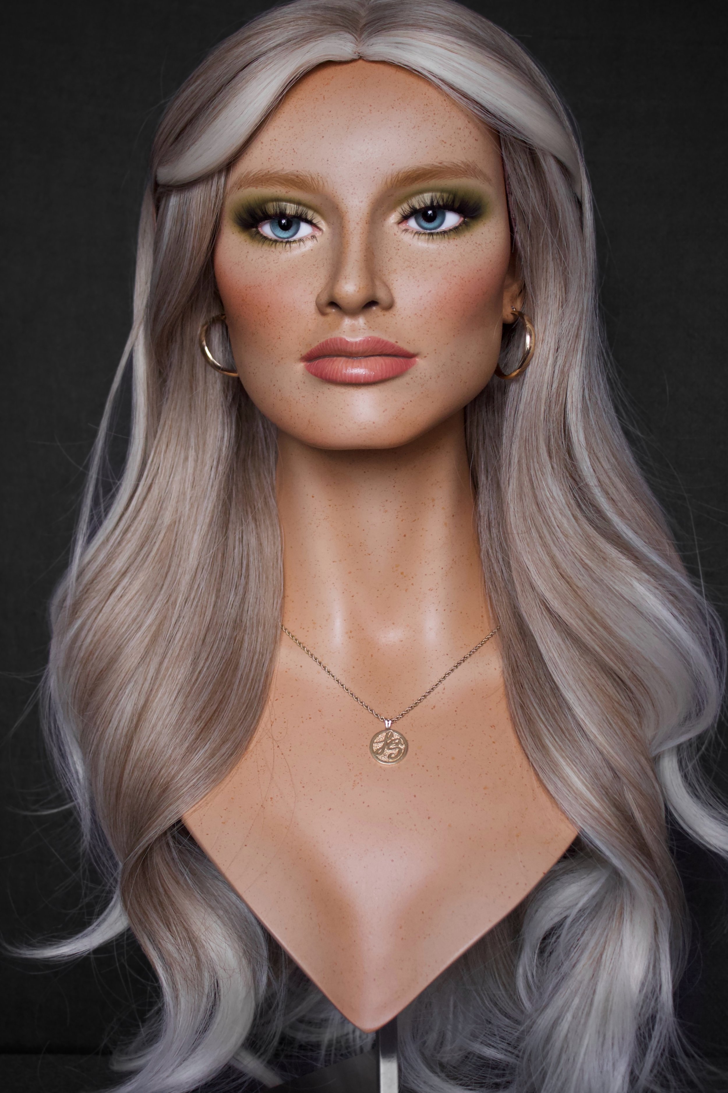 Realistic Female Mannequin Head