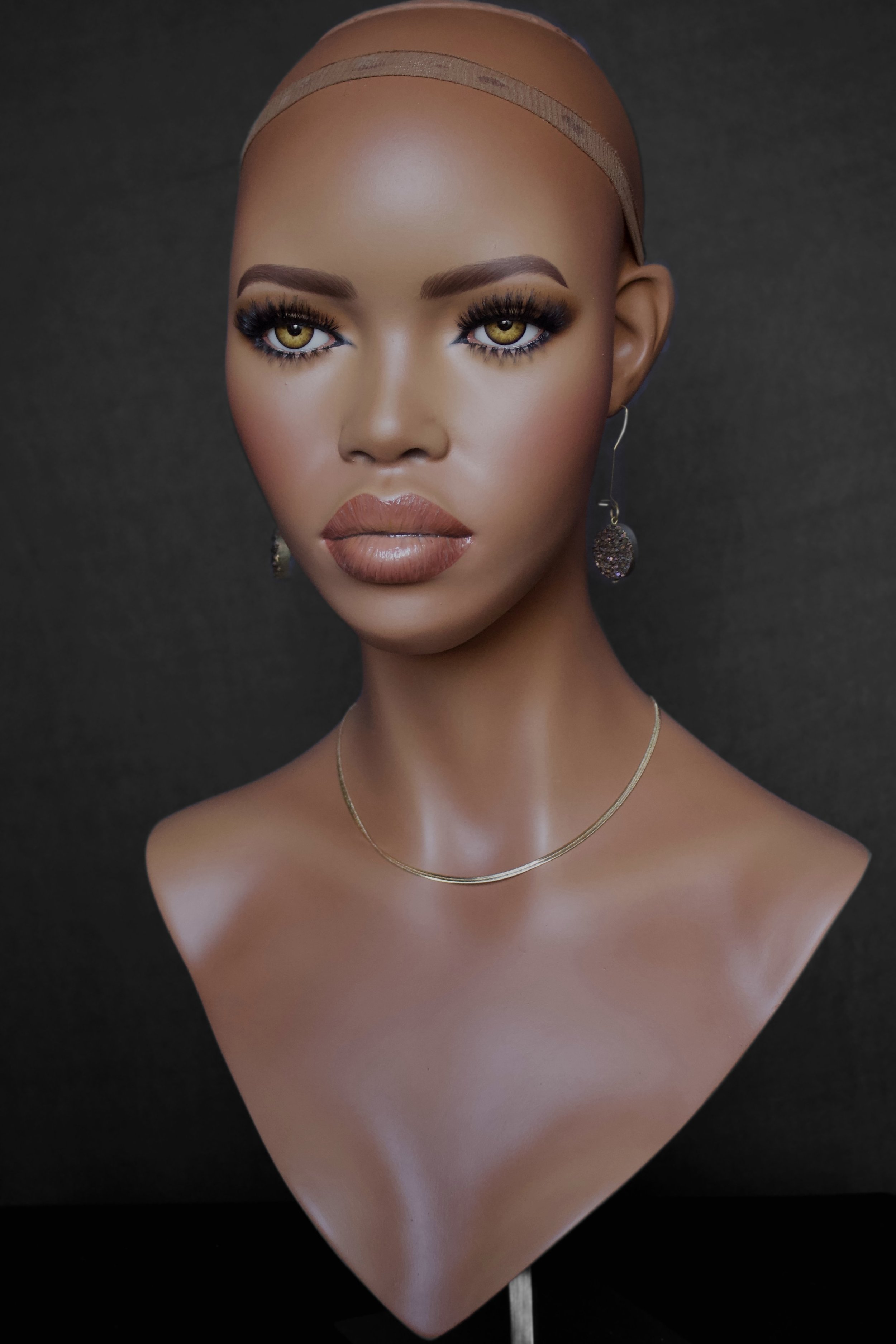 Realistic Mannequin Head Display
