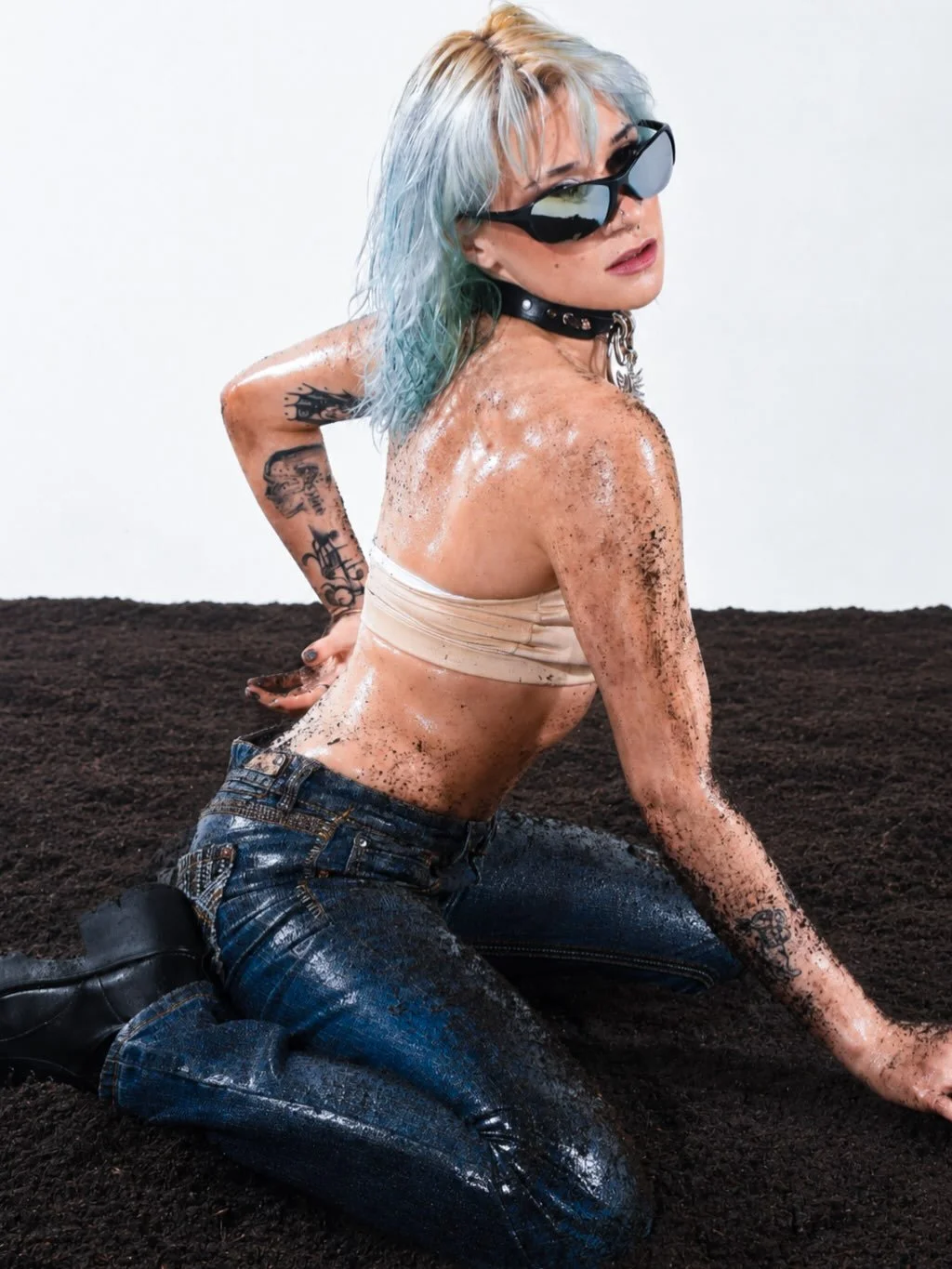 Clean up on aisle RAЯE 

  Which frame deserves the cover spot?